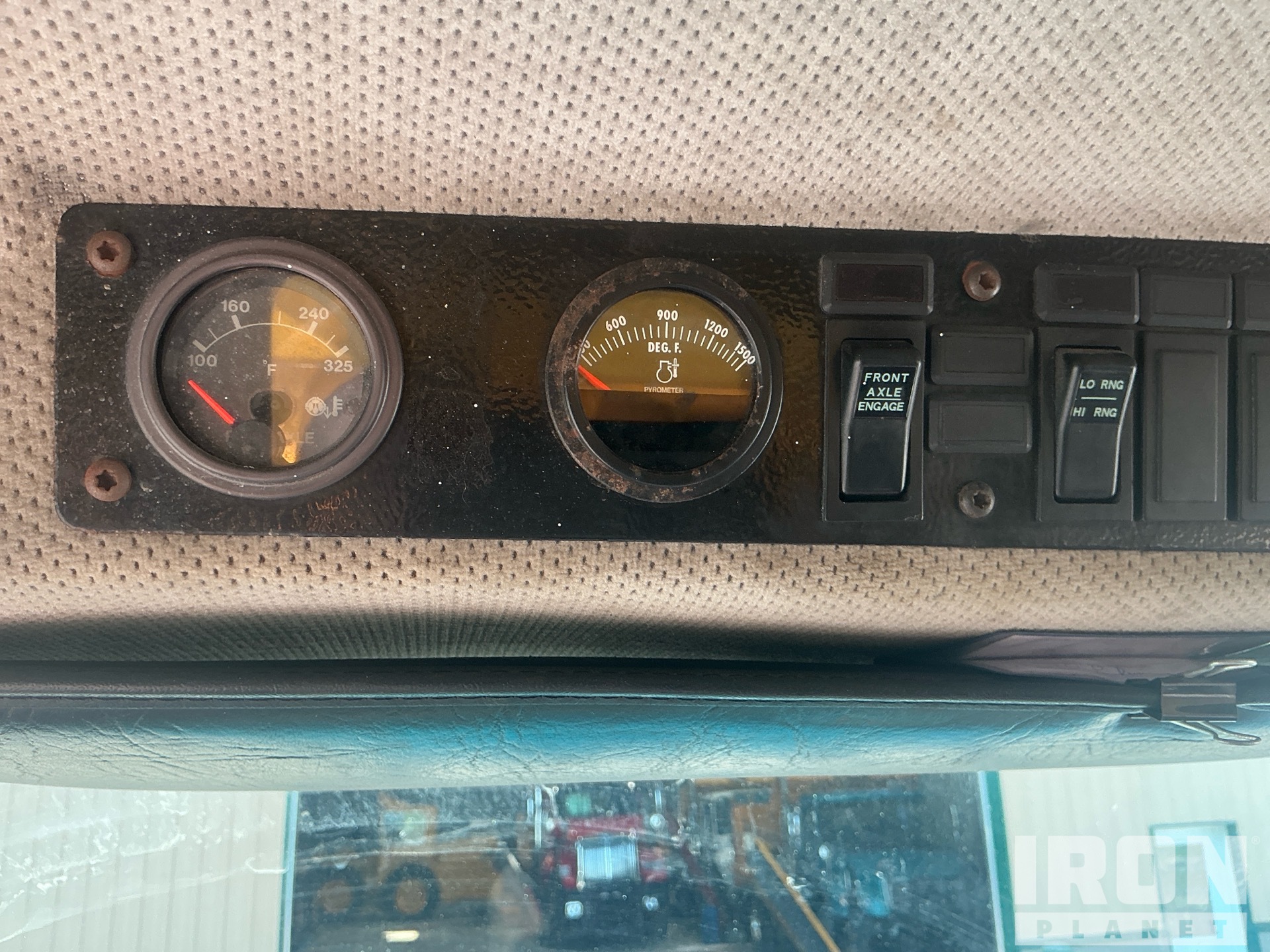 1997 Freightliner FL80