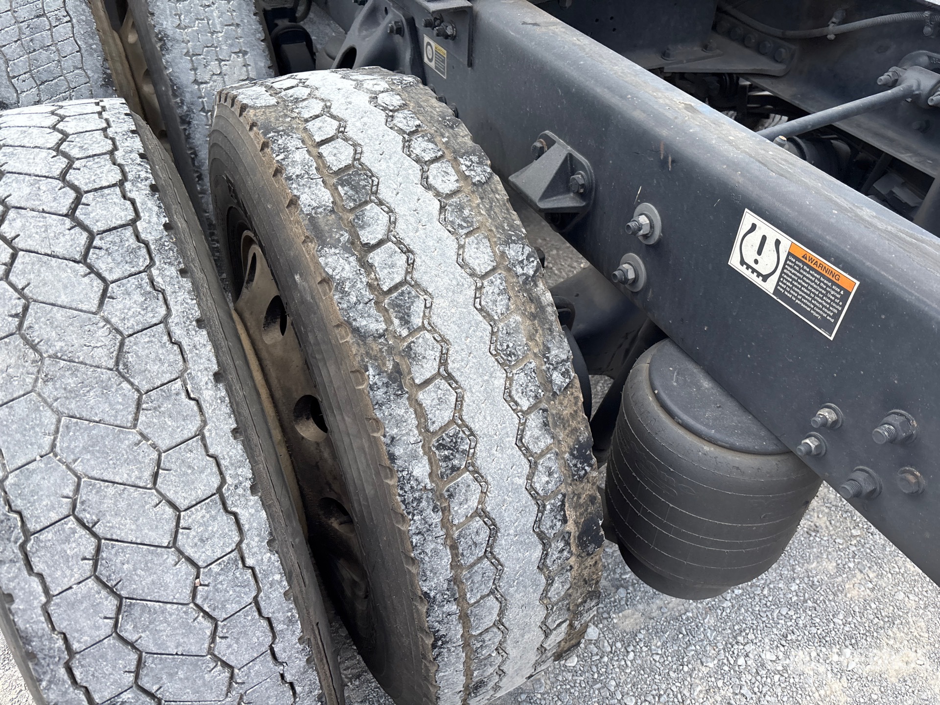 2024 Kenworth T680