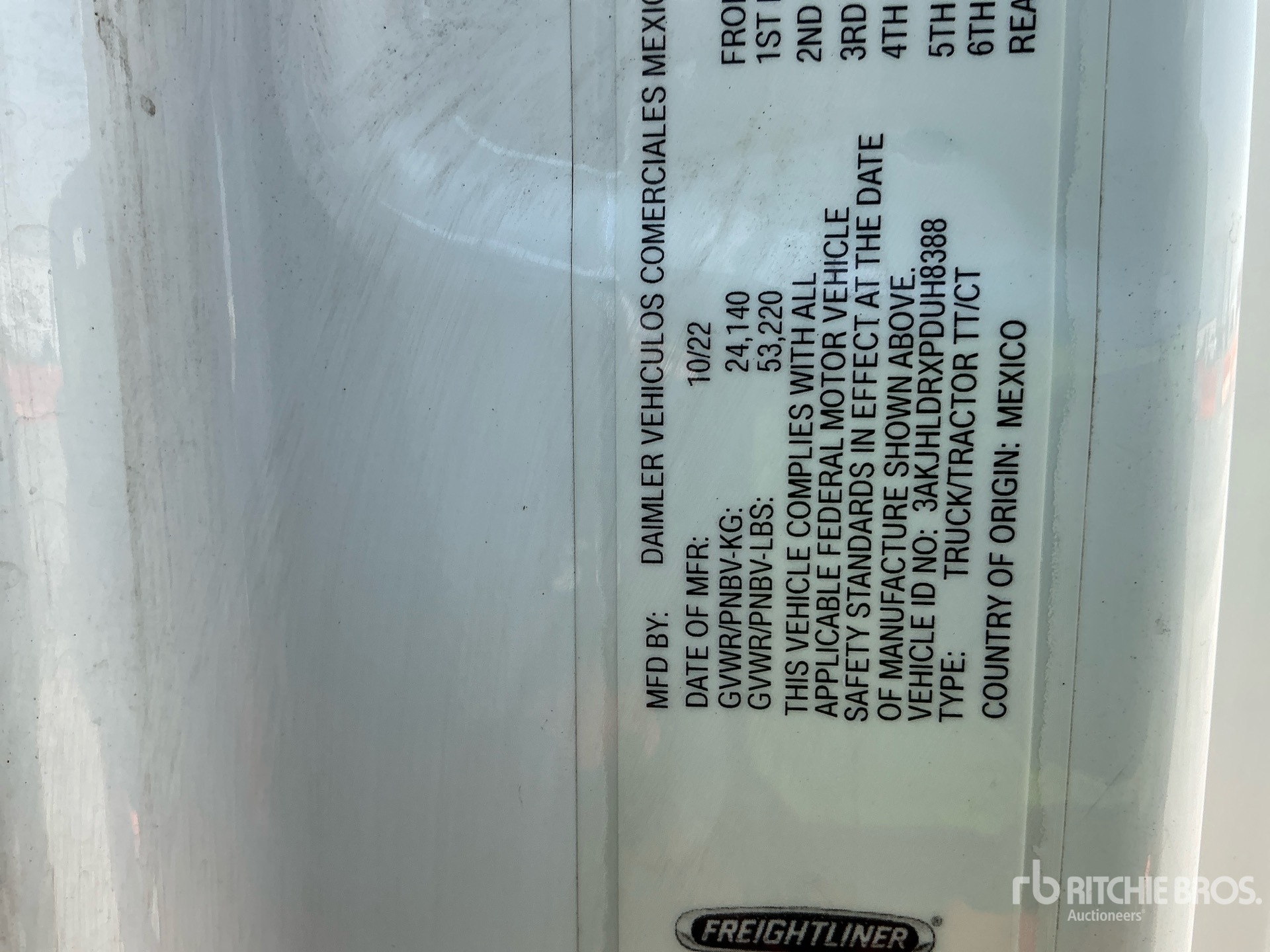 2023 Freightliner CASCADIA 126
