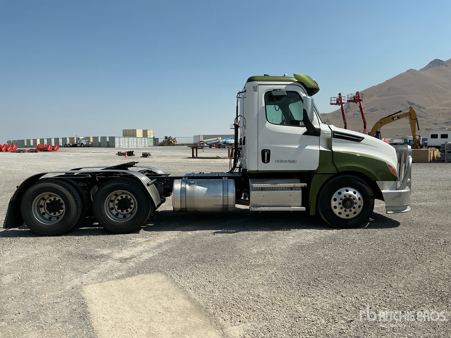 2023 Freightliner CASCADIA 126