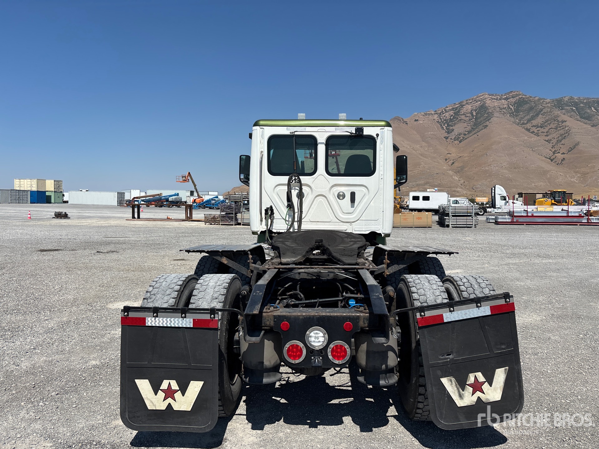2023 Freightliner CASCADIA 126