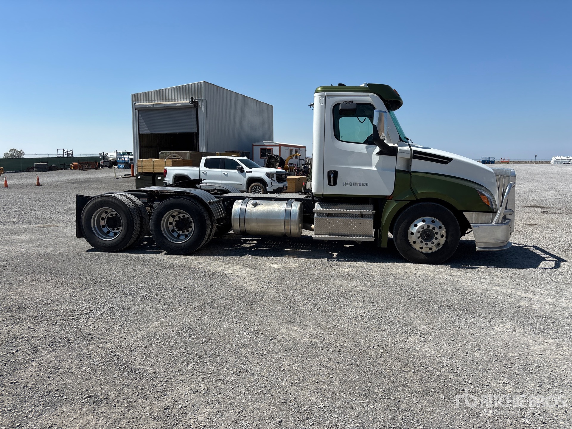 2023 Freightliner CASCADIA 126
