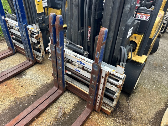 2015 Yale GC080VX 4850 lb Forklift (Inoperable)