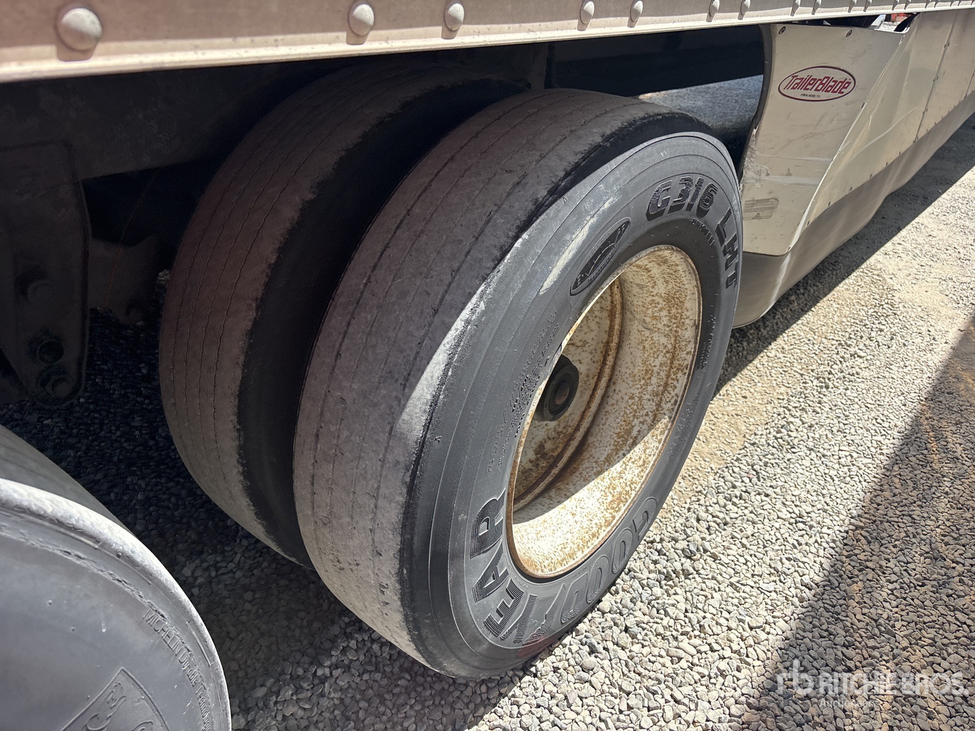 2007 Hyundai V12530152-JRS