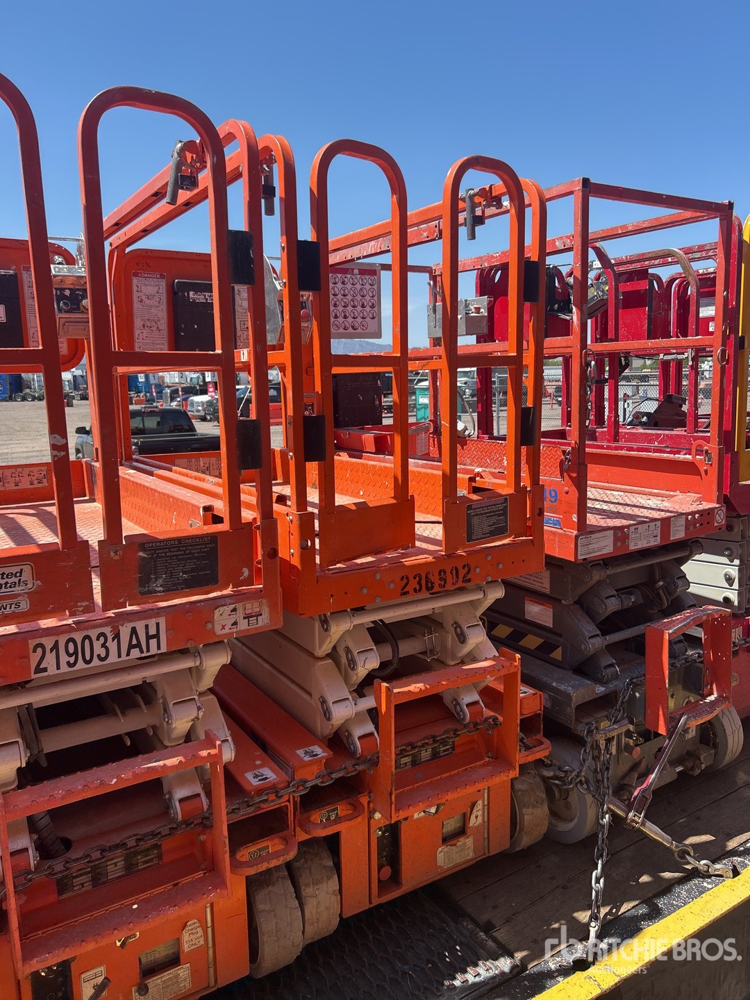 Photo of a 2019 Snorkel S3219E