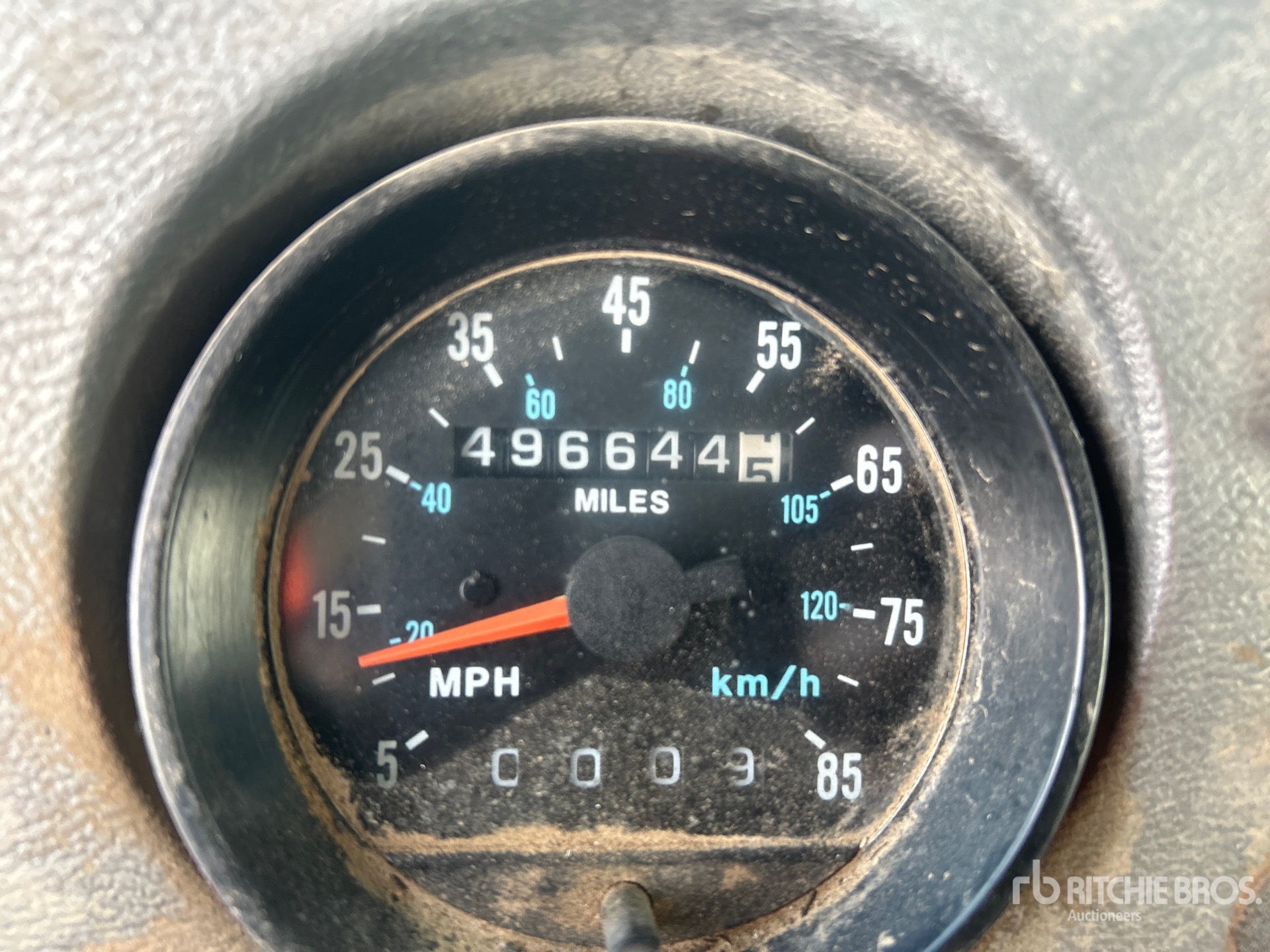 General Appearance with Hour Meter / Odometer