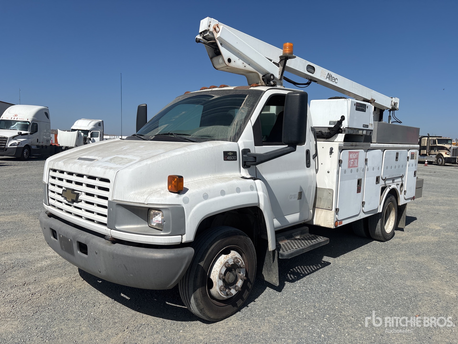 Photo of 2005 Chevrolet 4500