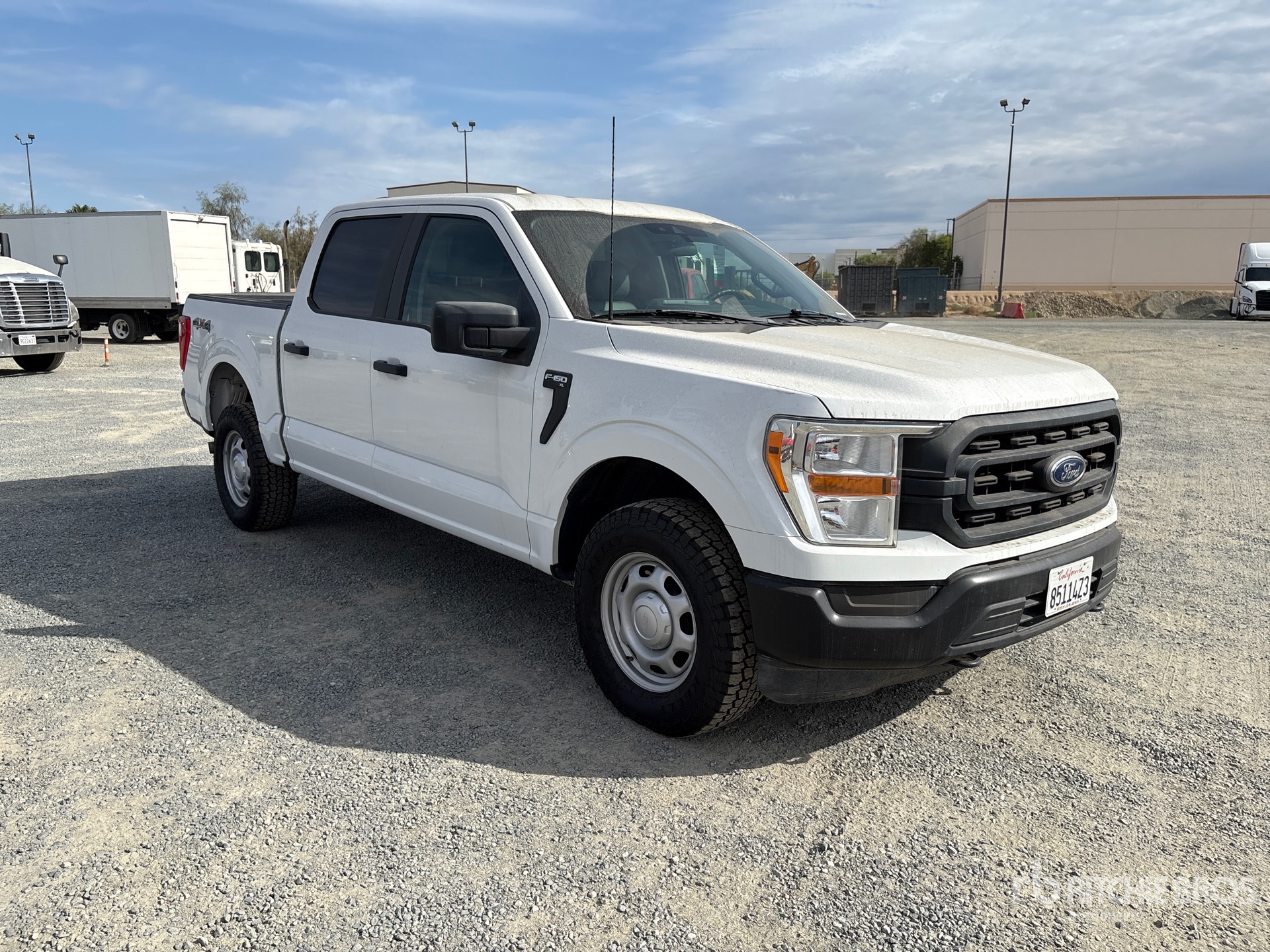 General Appearance with Picture, Right Front Corner