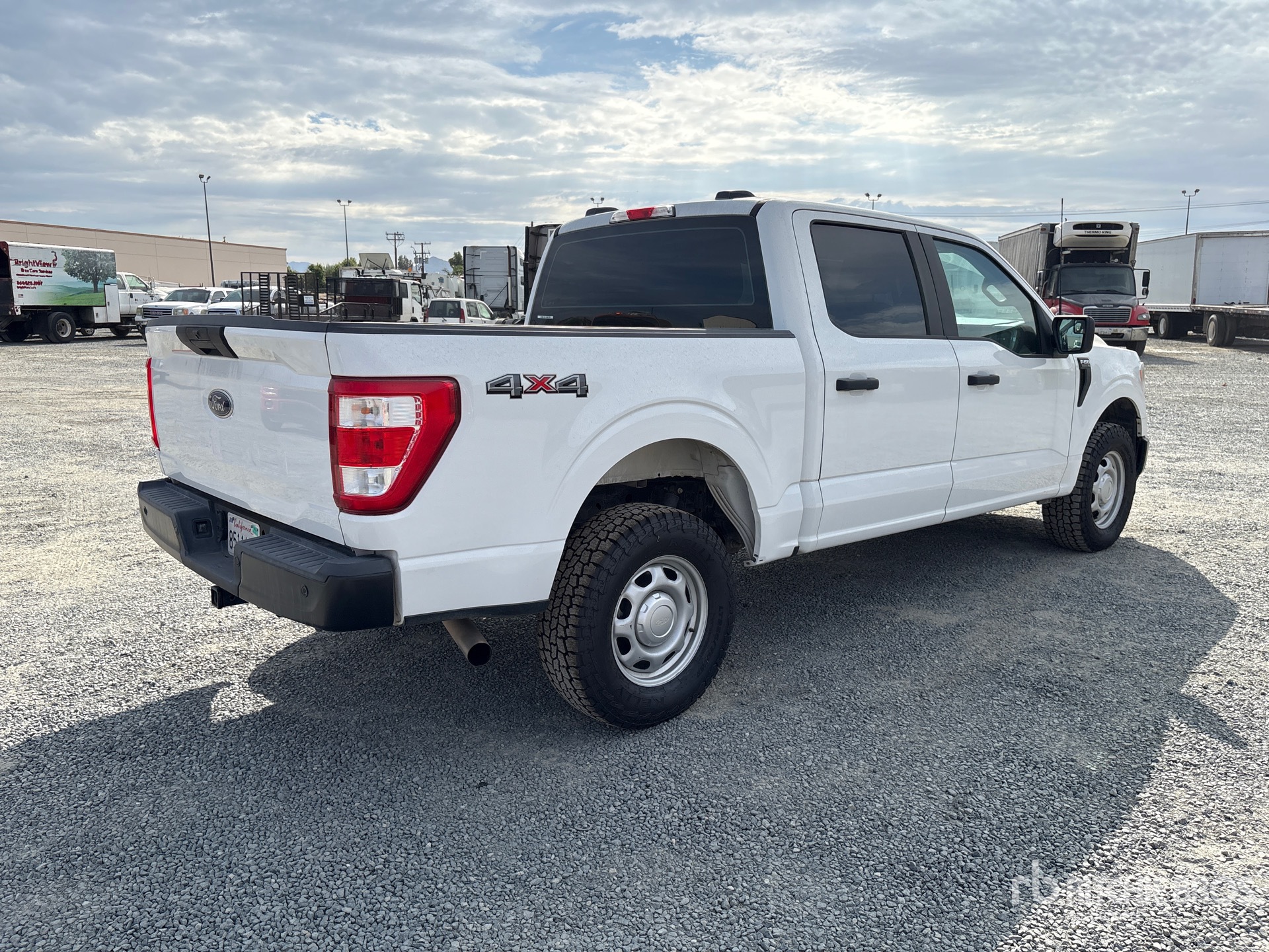 General Appearance with Picture, Right Rear Corner