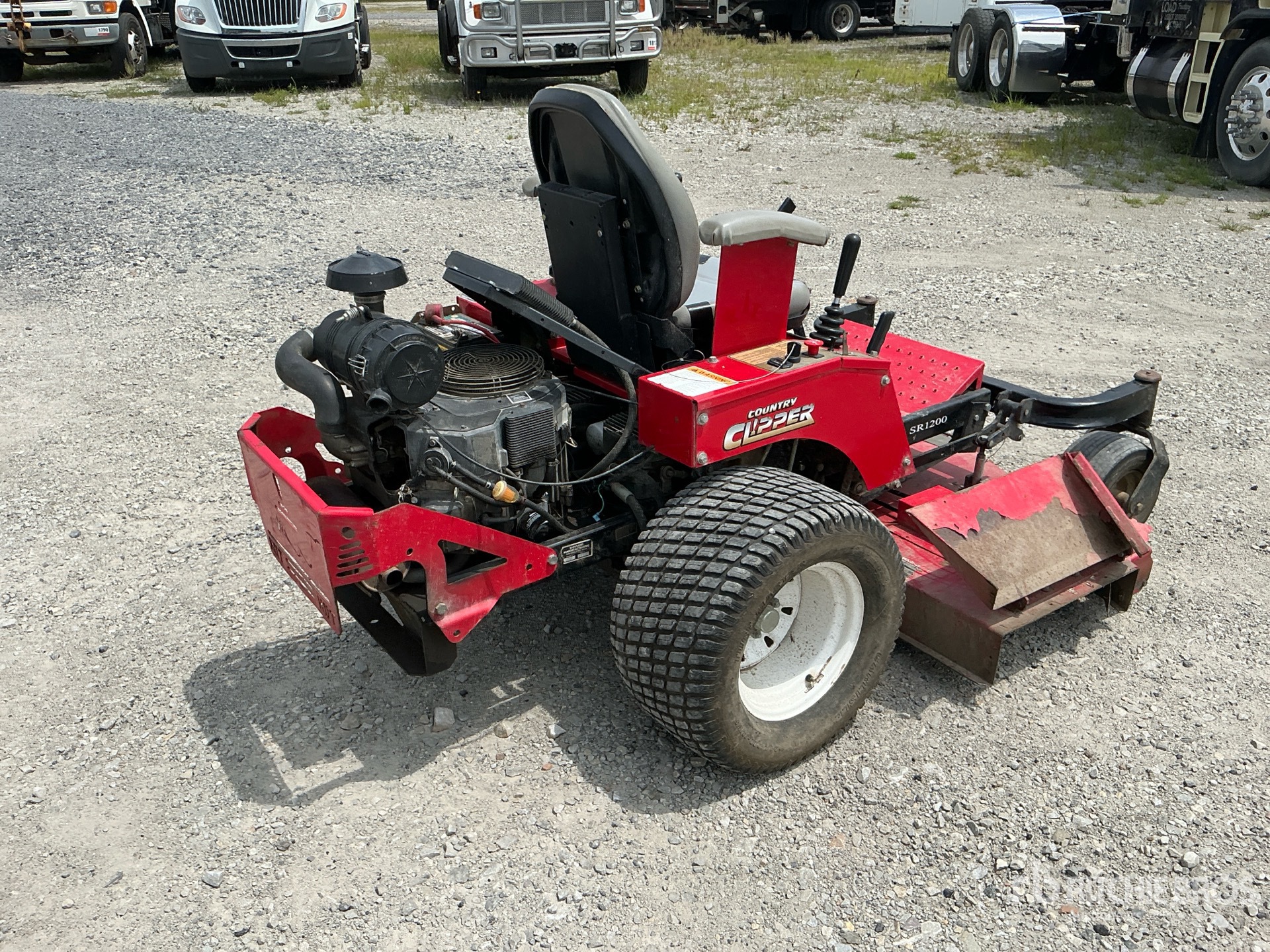 General Appearance with Picture, Right Rear Corner