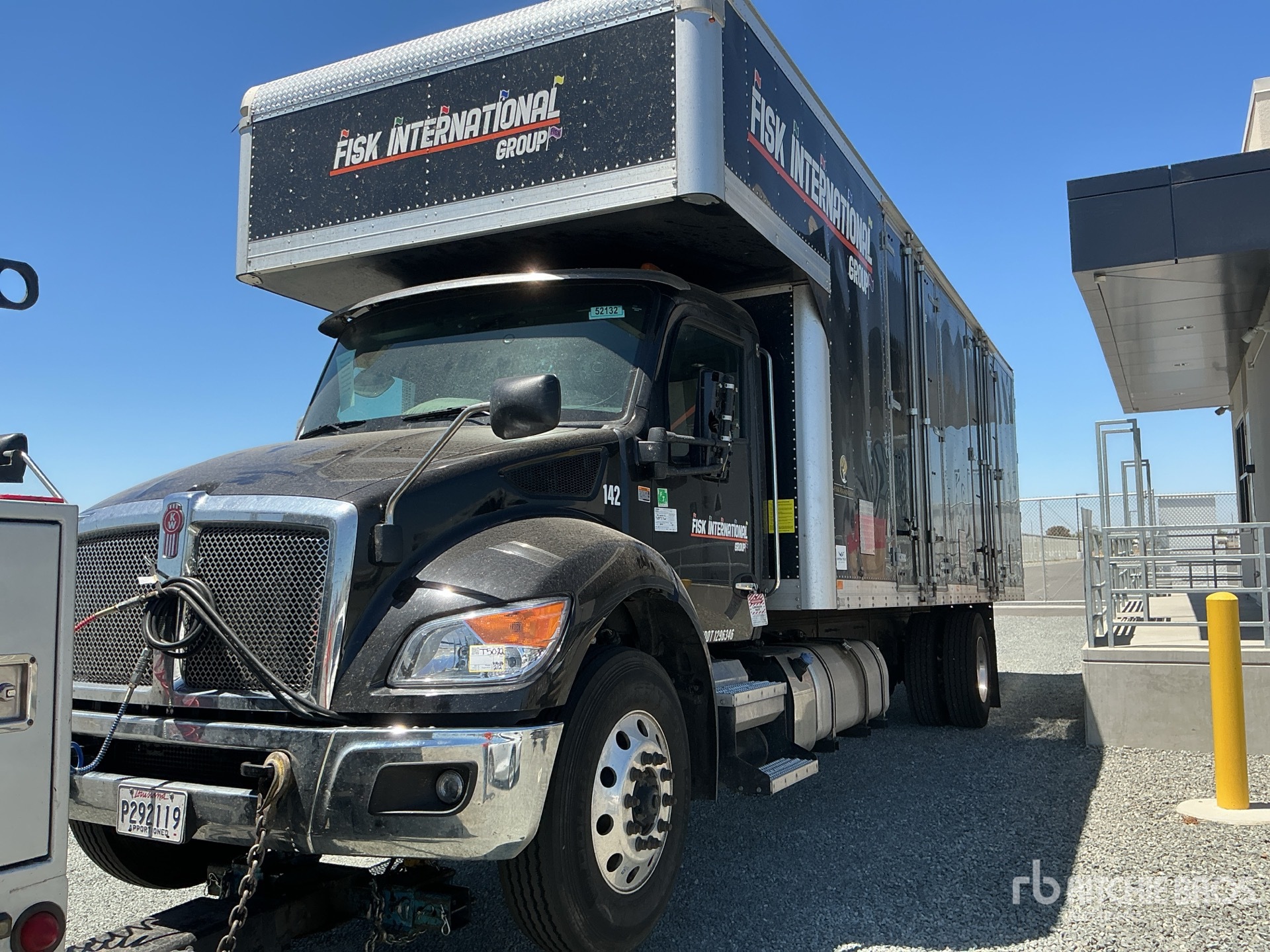 Photo of a 2025 Kenworth T280
