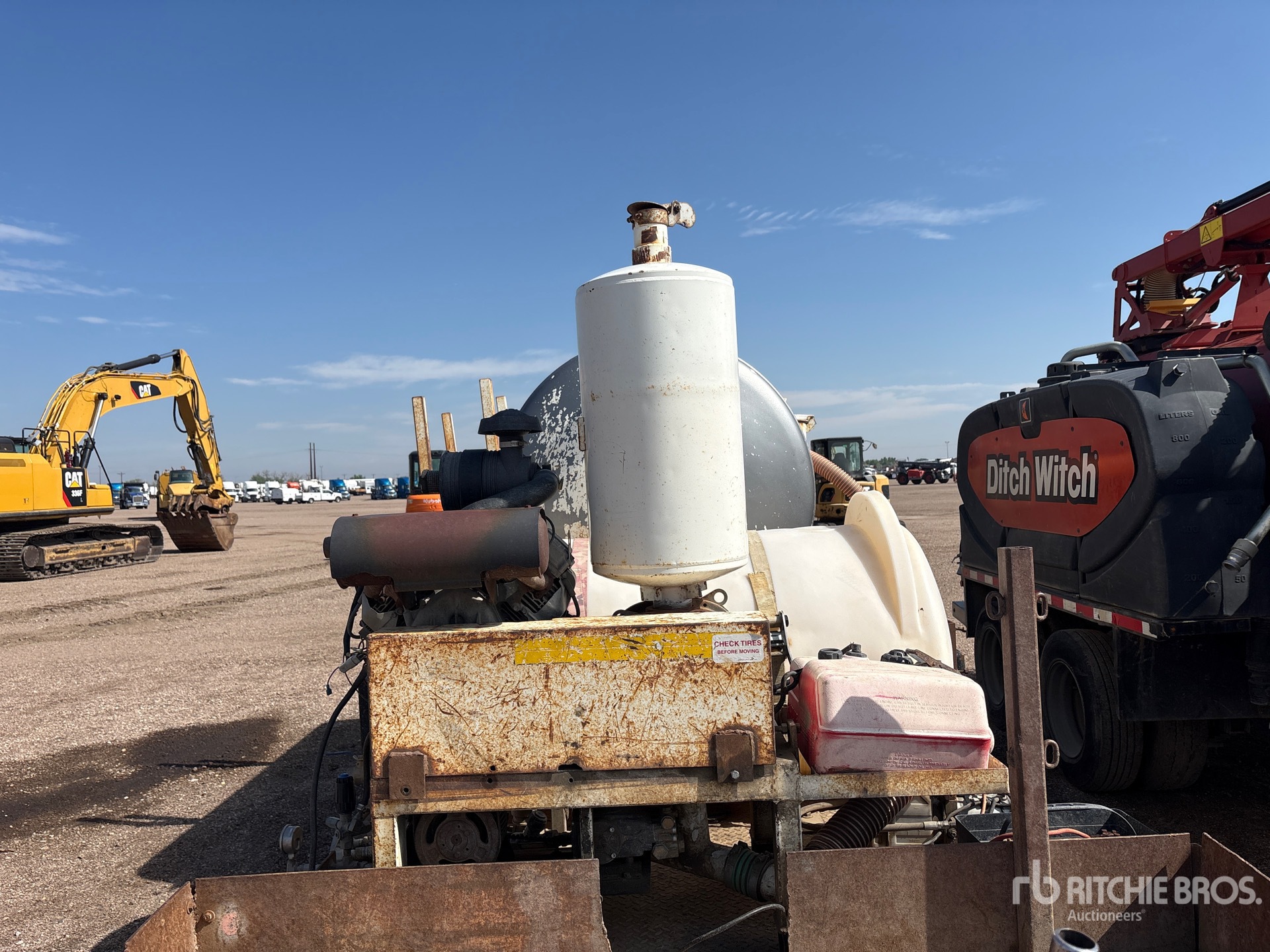 1998 Maxey 800 gal T/A