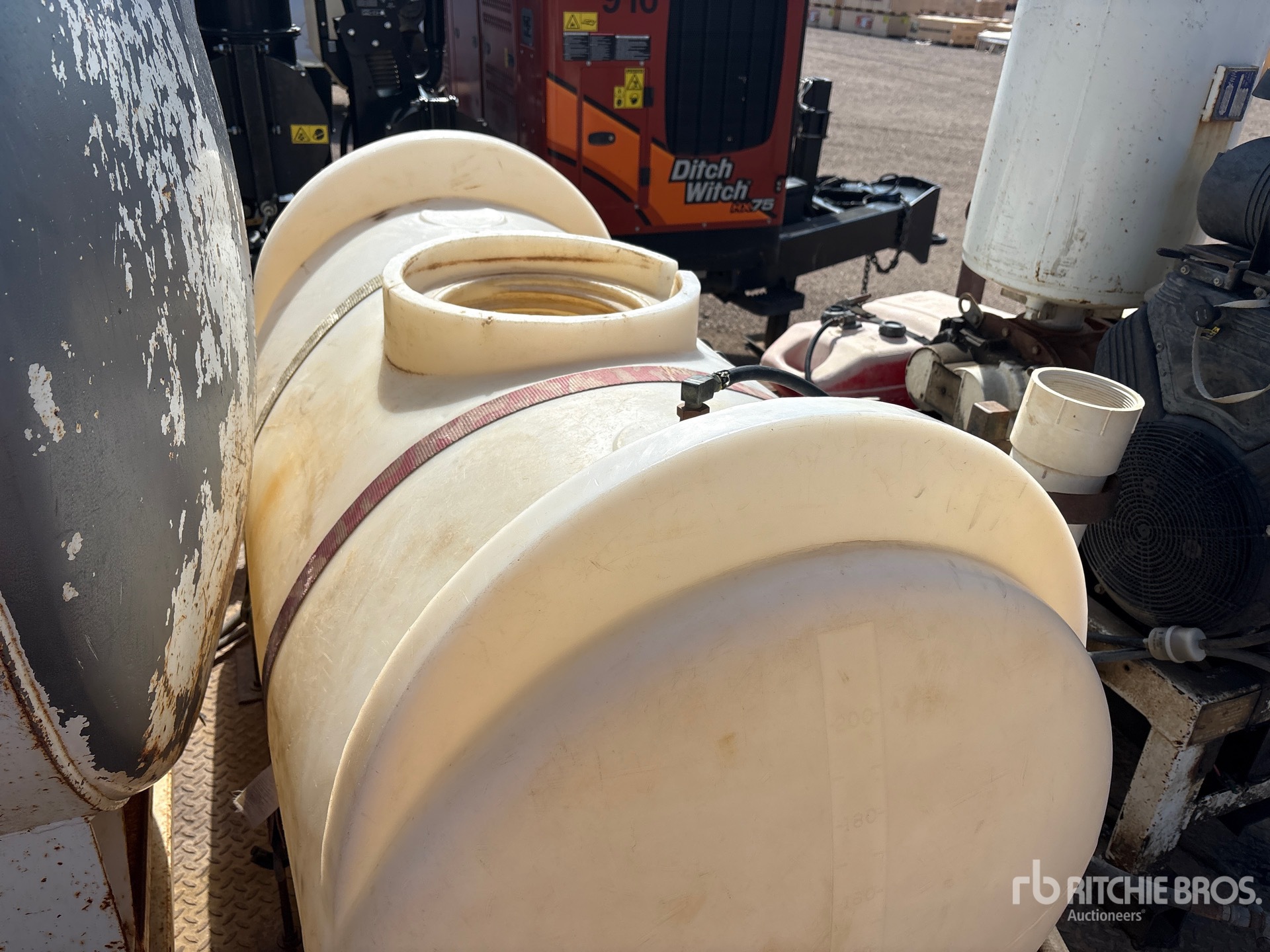 1998 Maxey 800 gal T/A