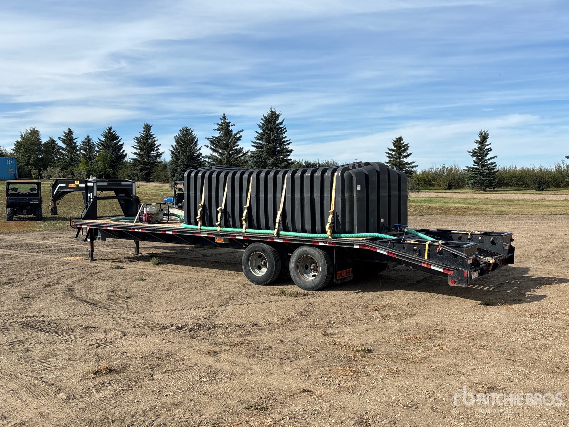2013 Trail Pro 30 ft T/A Gooseneck