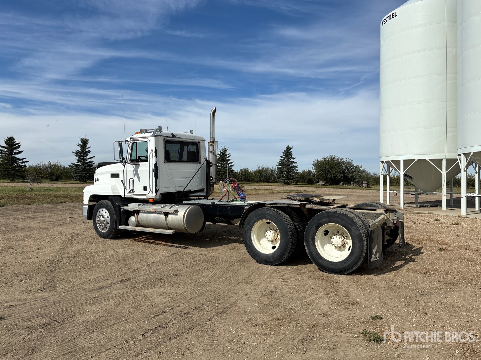 1995 Mack CL613
