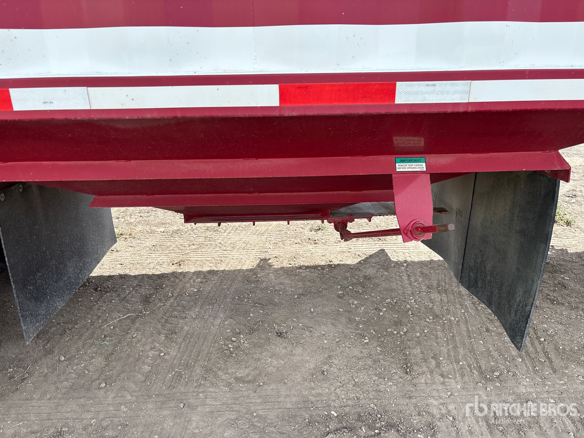 2012 Load King 35 ft T/A