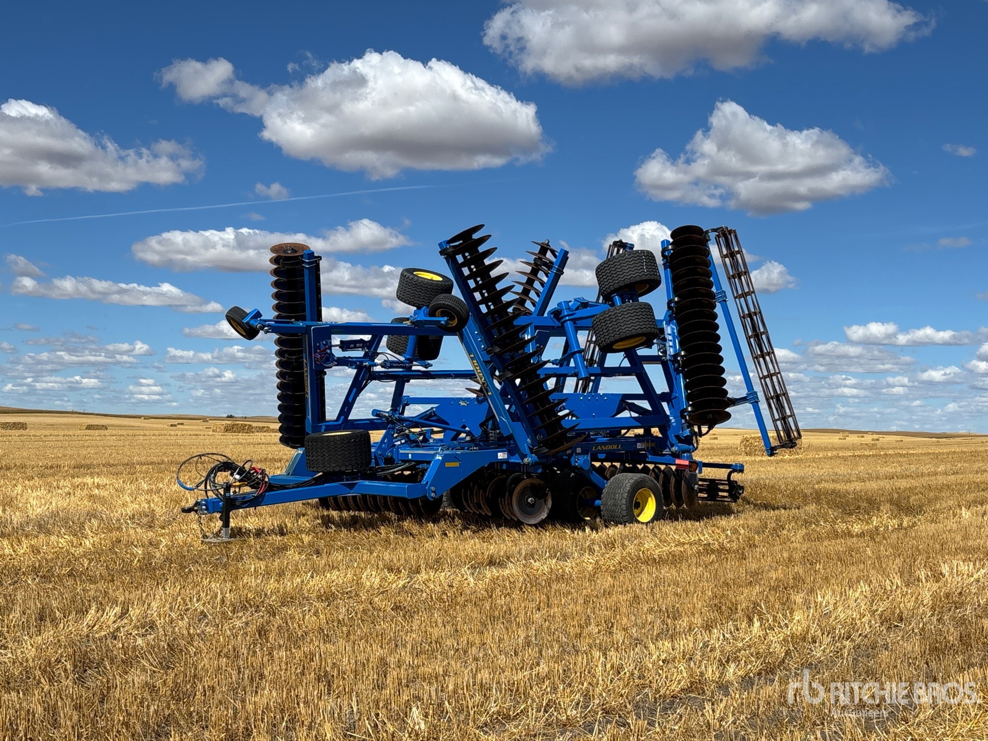 2020 Landoll 7530