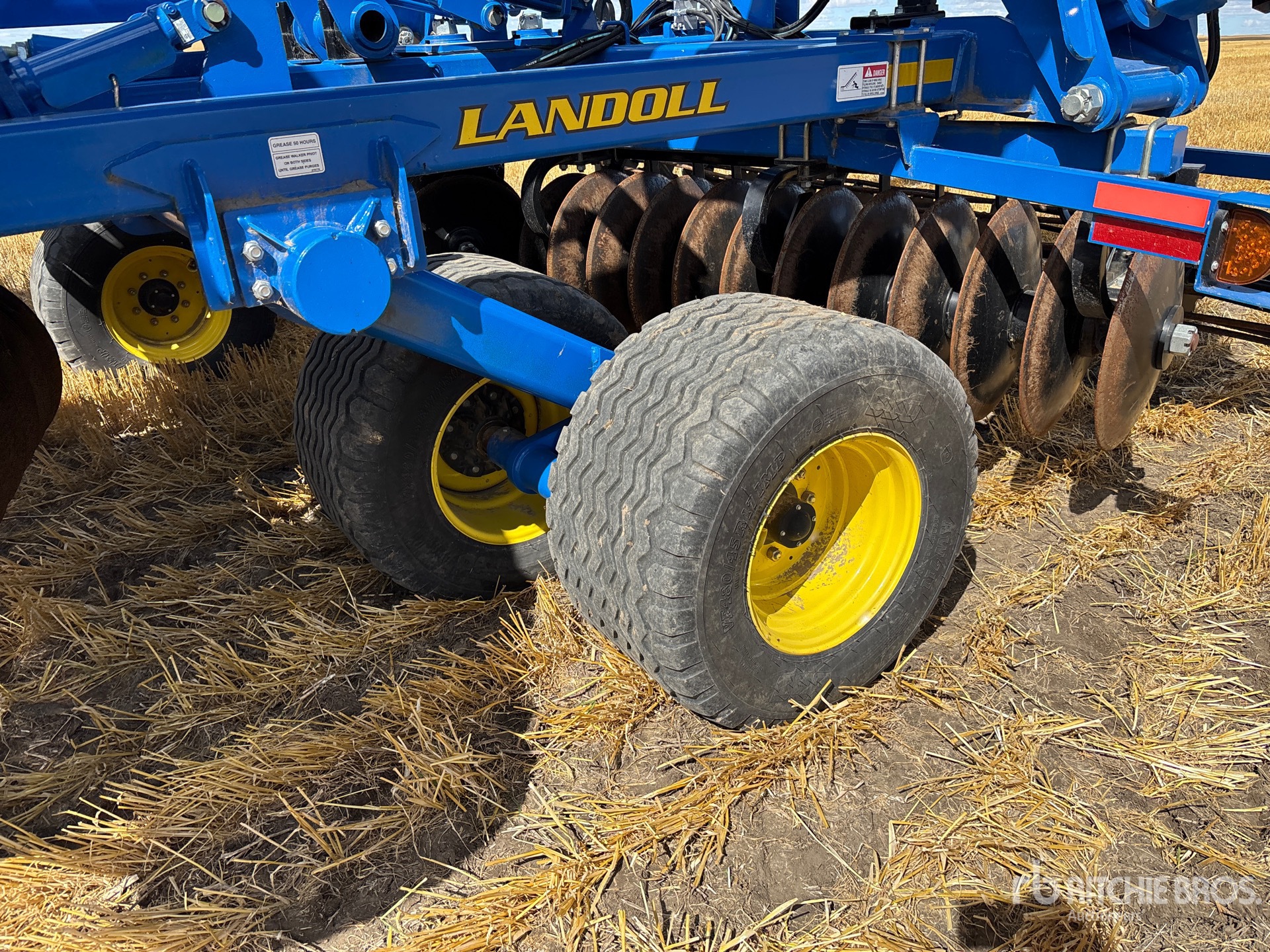 2020 Landoll 7530