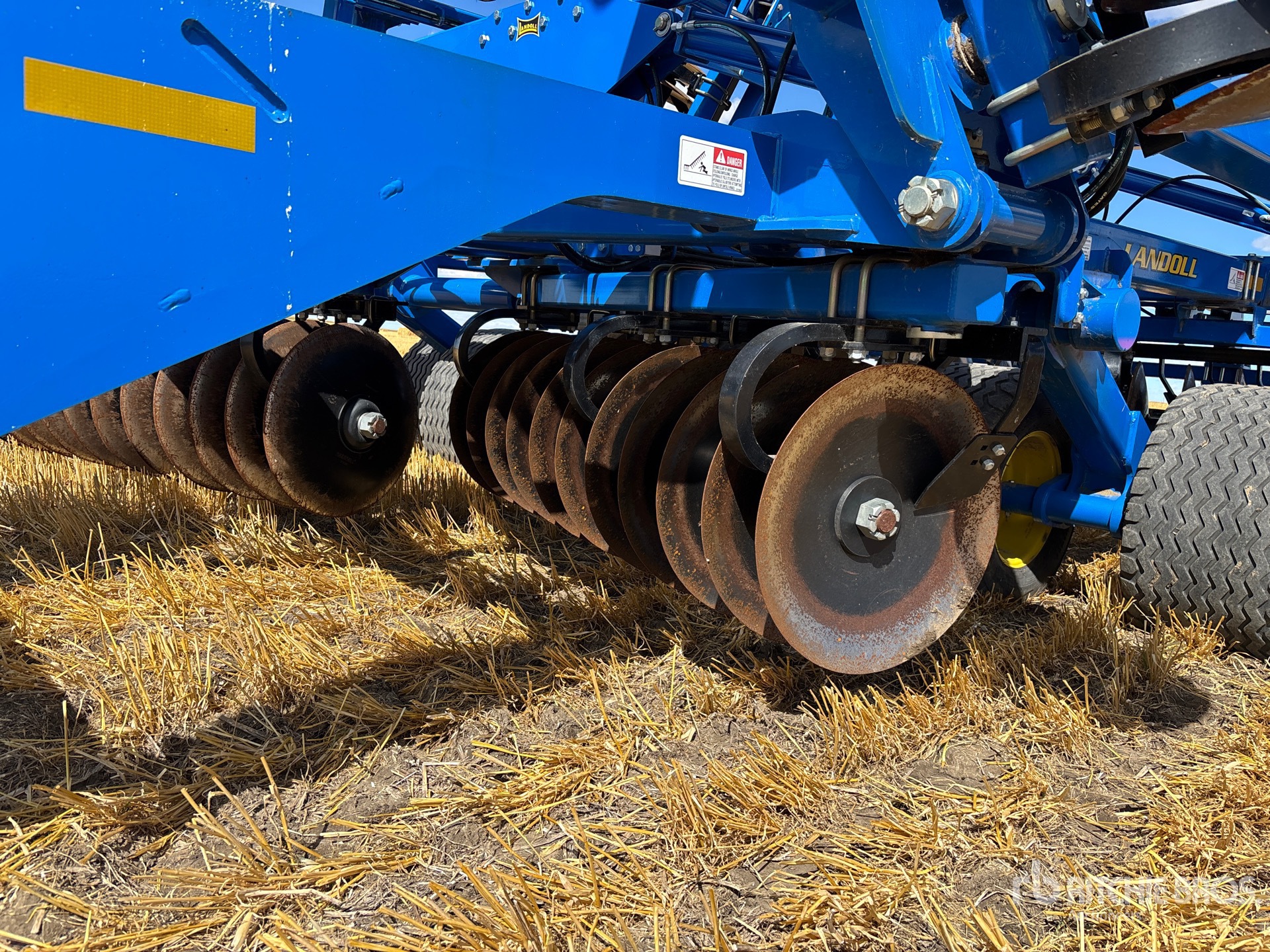 2020 Landoll 7530