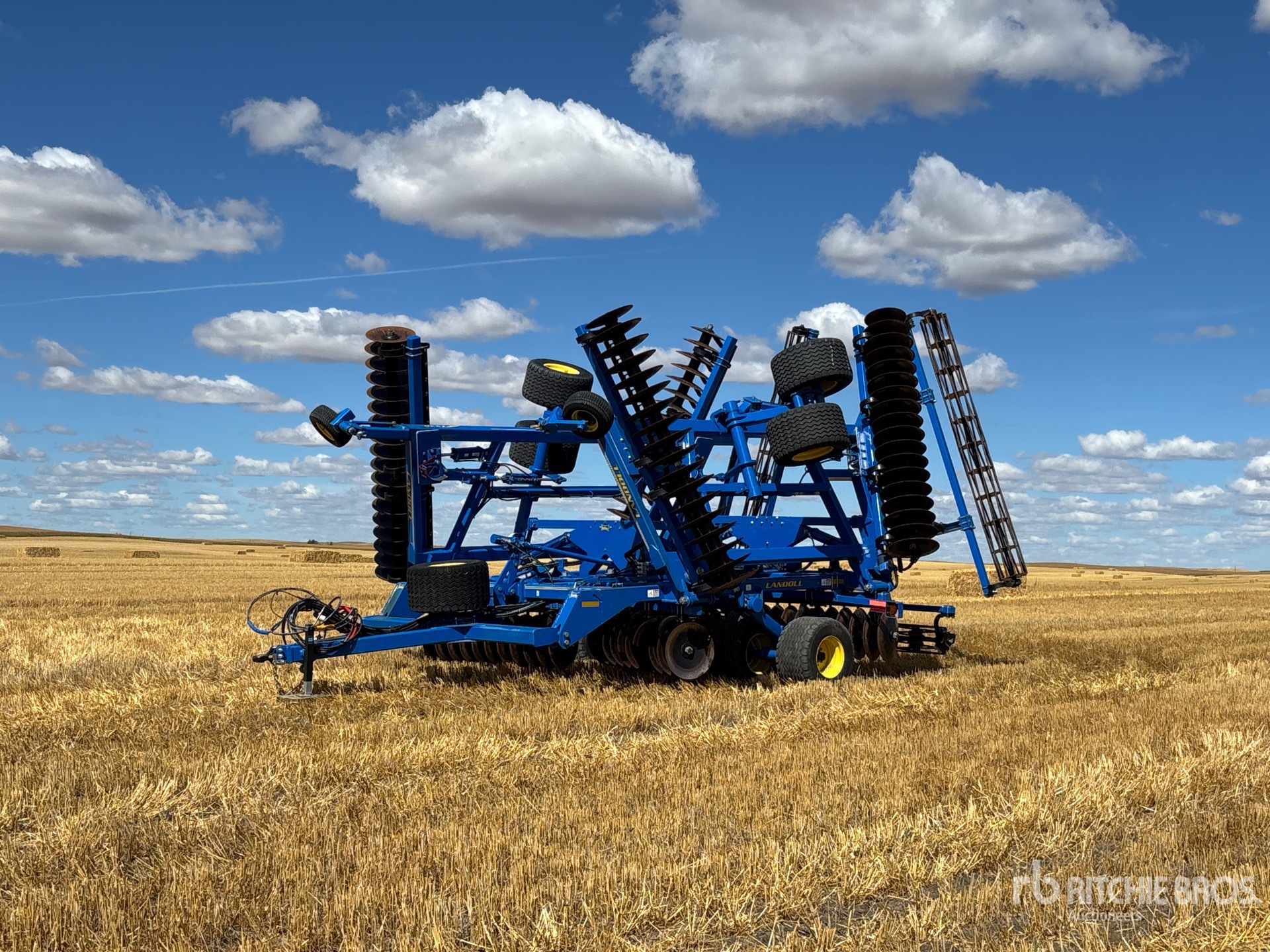 Photo of 2020 Landoll 7530