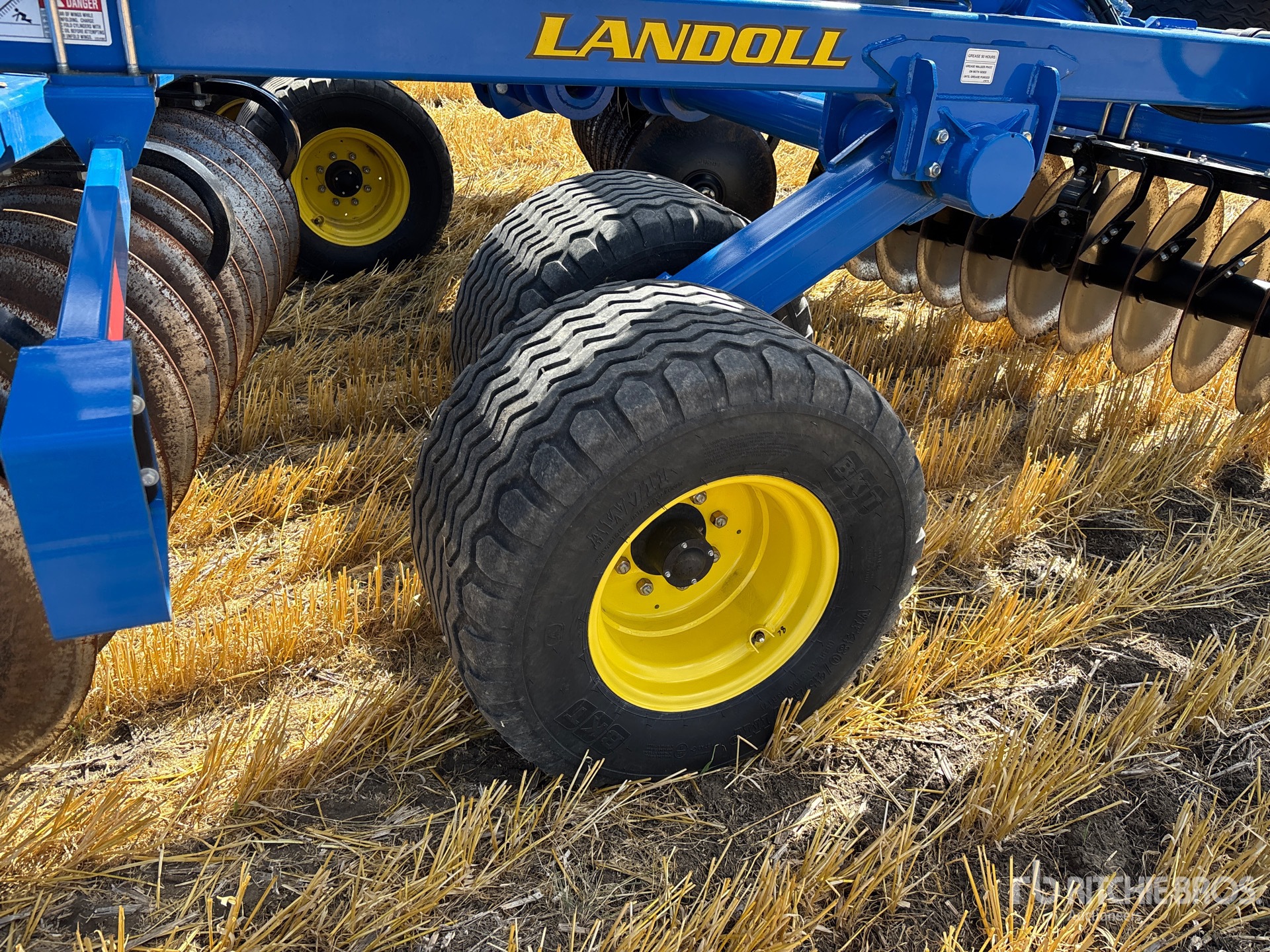 2020 Landoll 7530