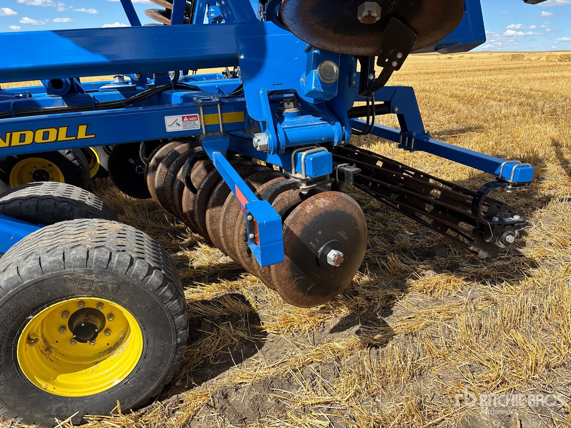 2020 Landoll 7530
