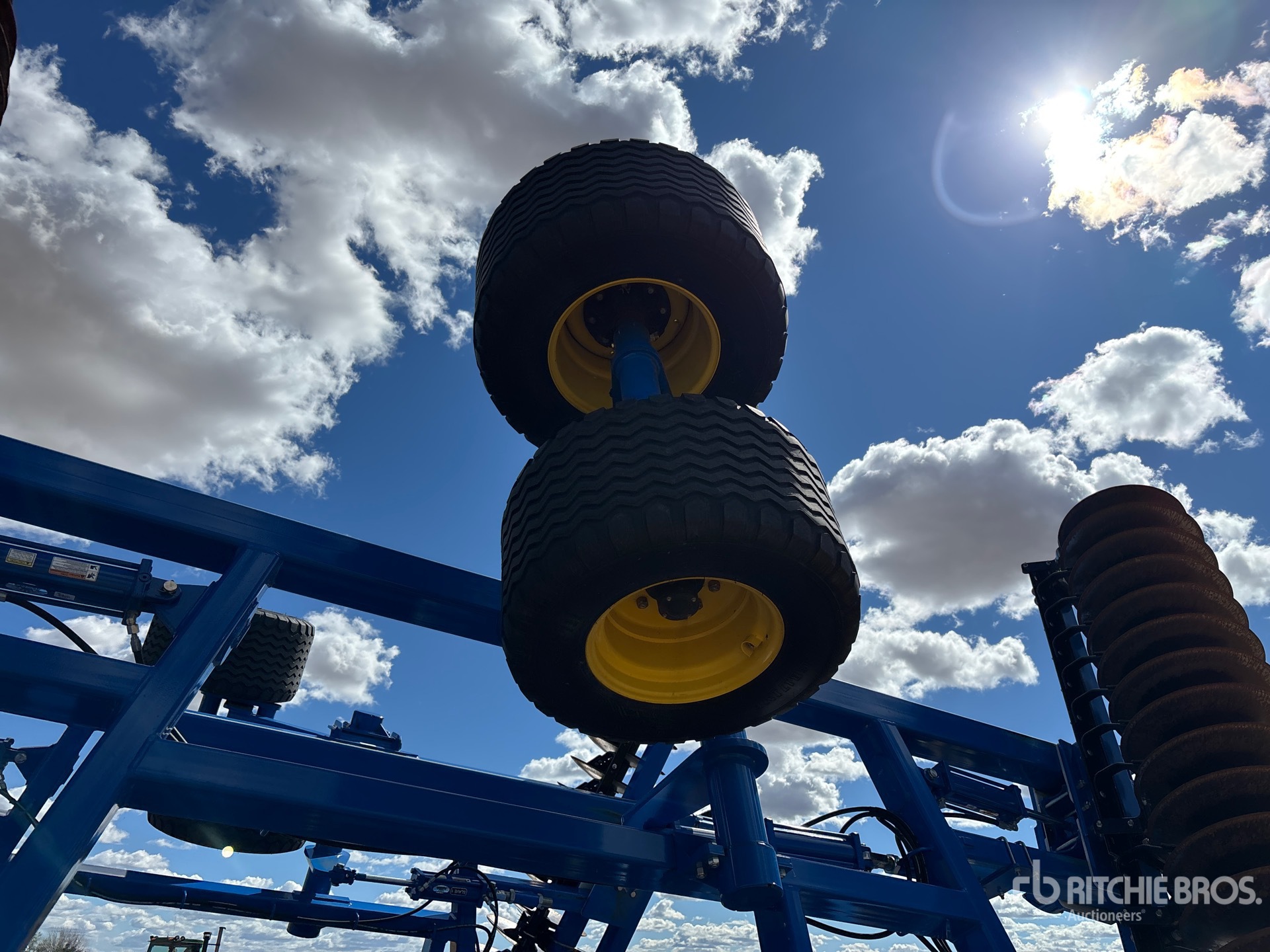 2020 Landoll 7530