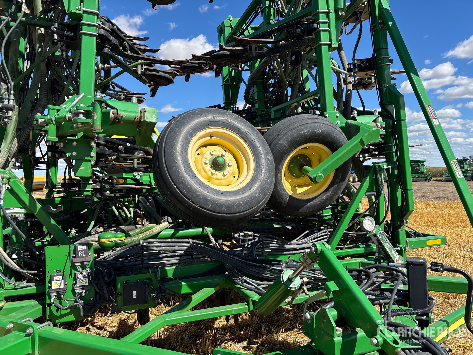 2014 John Deere 1870