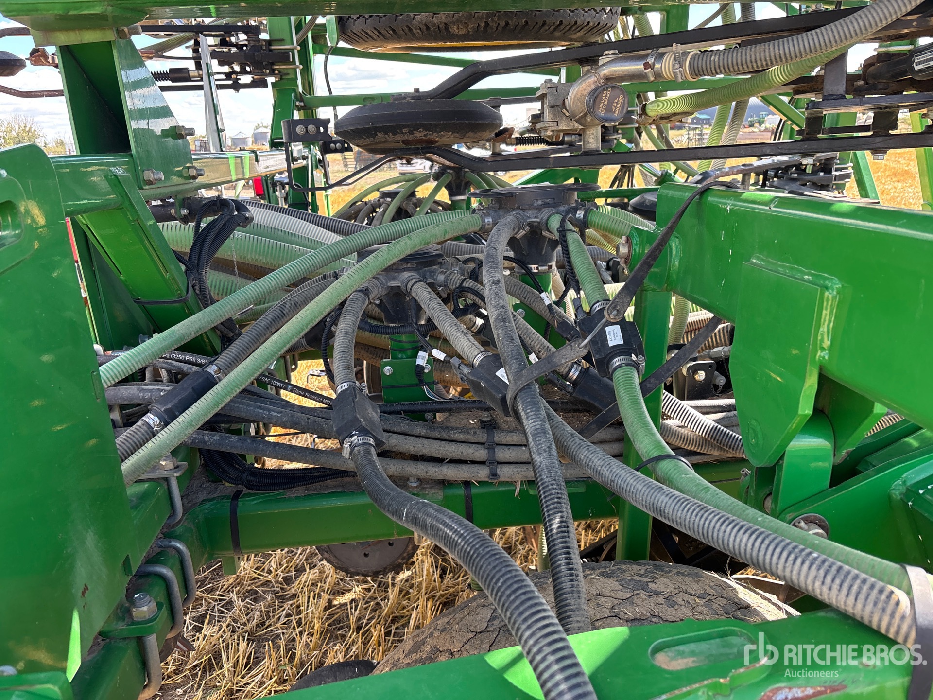 2014 John Deere 1870