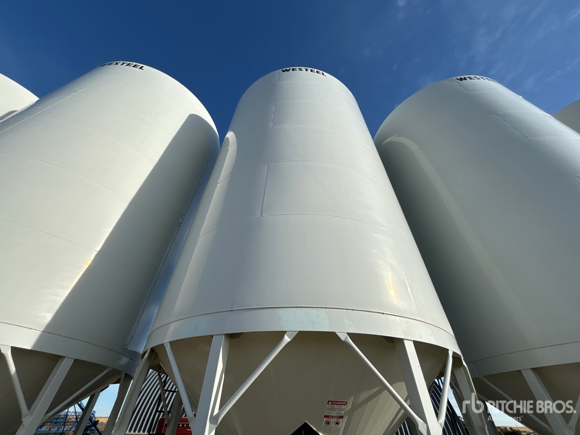 Westeel +/- 5000 BU HOPPER