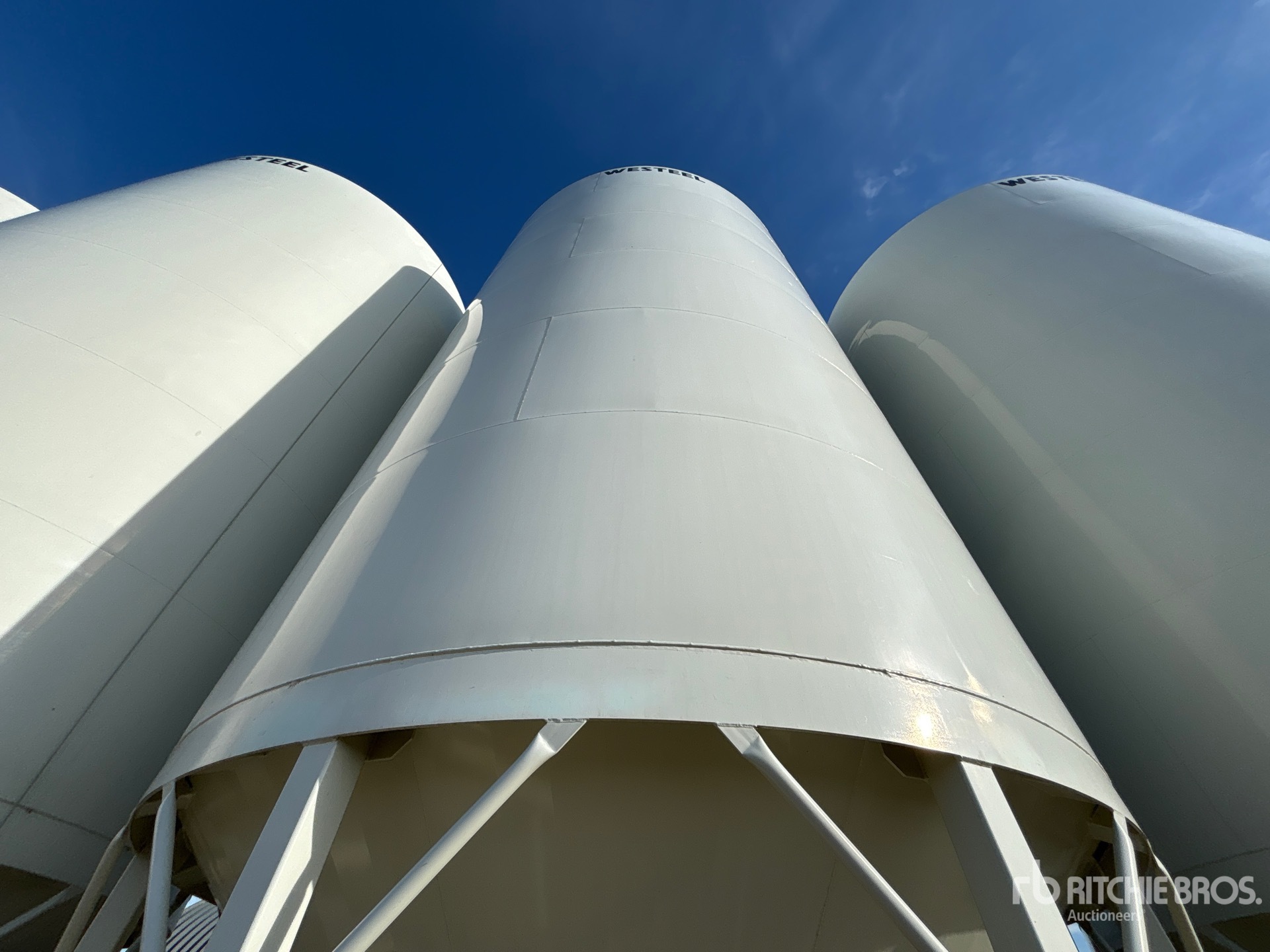 Westeel +/- 5000 BU HOPPER