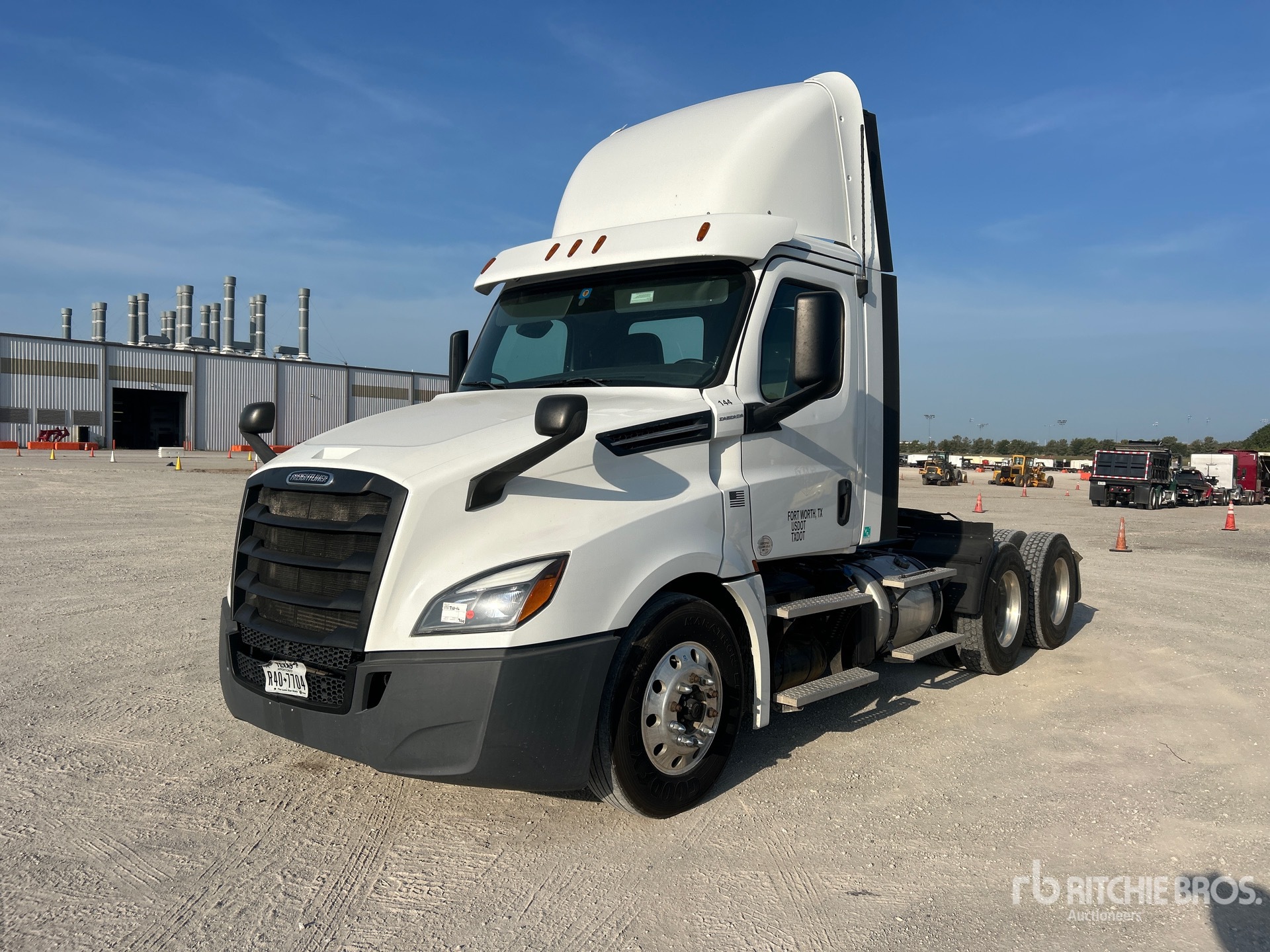 2019 Freightliner CASCADIA 126