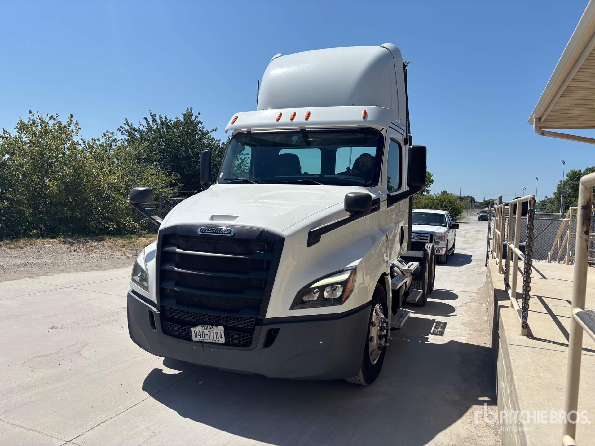 2019 Freightliner CASCADIA 126