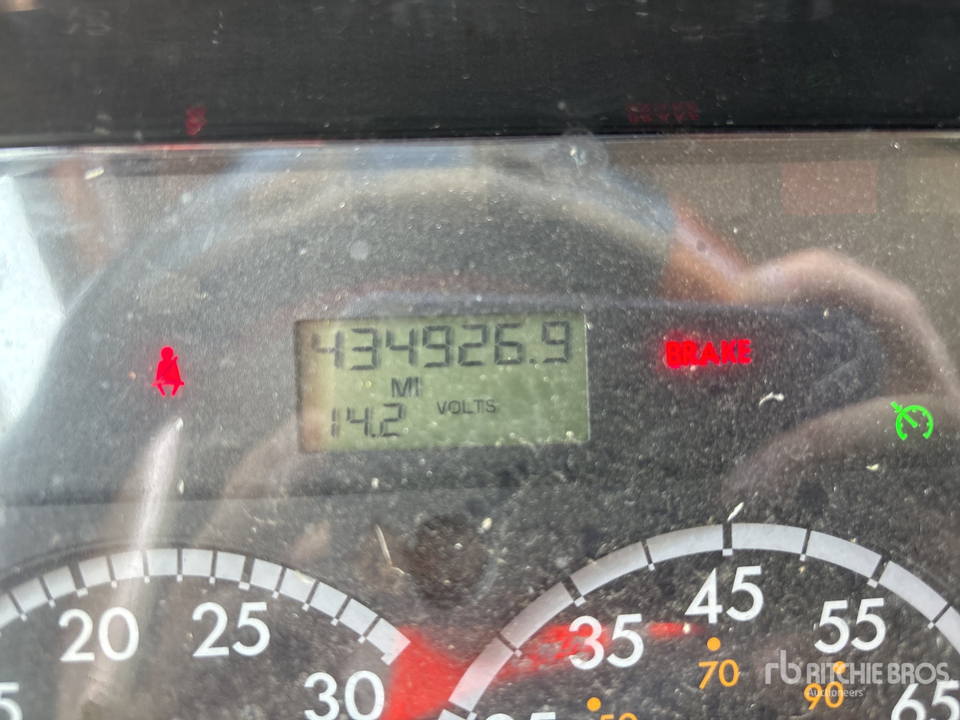 2015 Freightliner M2 106