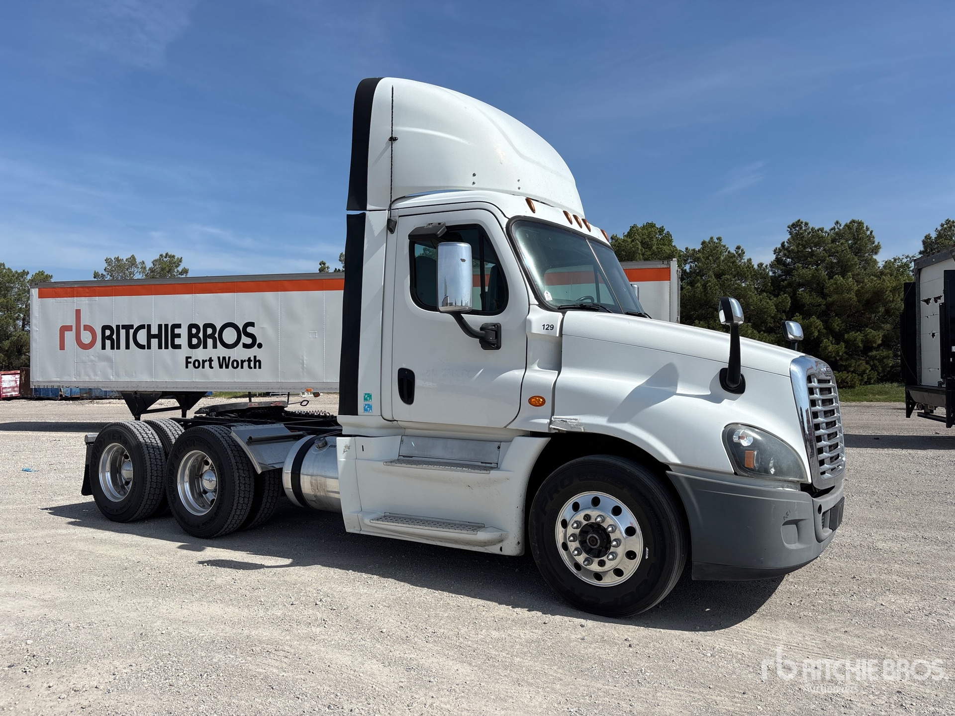 2016 Freightliner CASCADIA 125