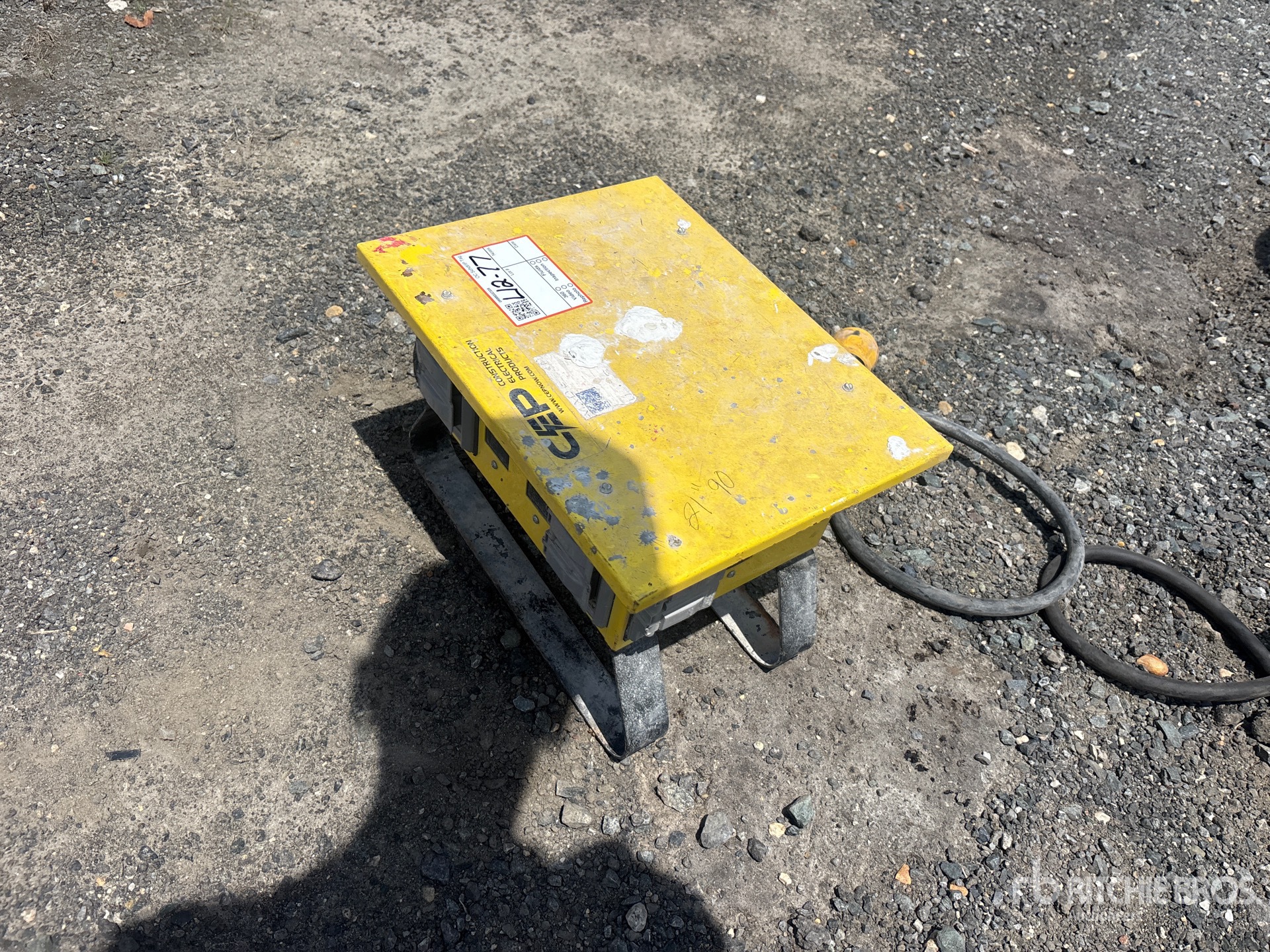 General Appearance with Picture, Left Rear Corner