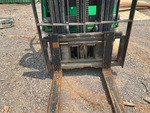 Chassis Lift with Side Shift