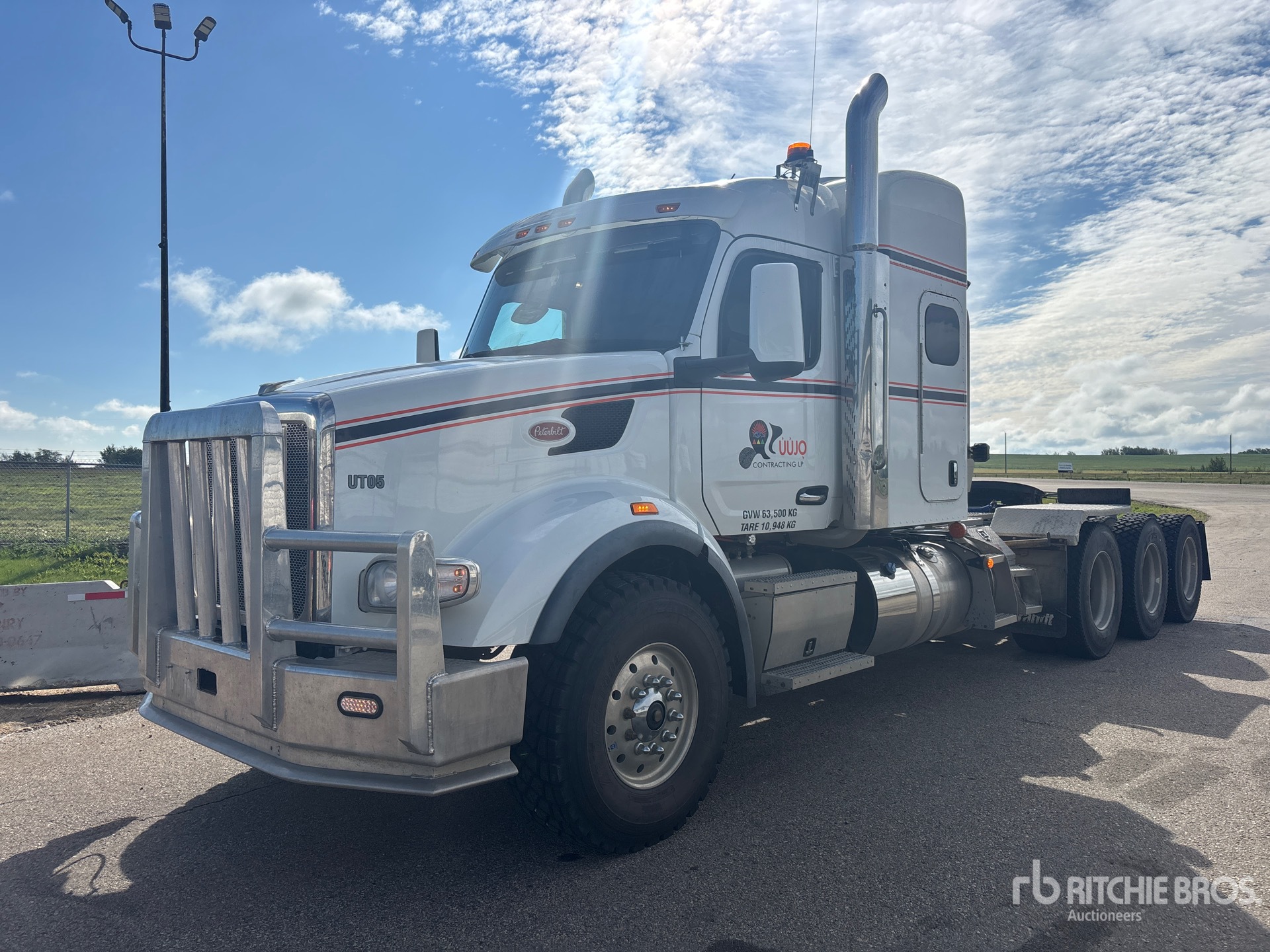 2023 Peterbilt 567