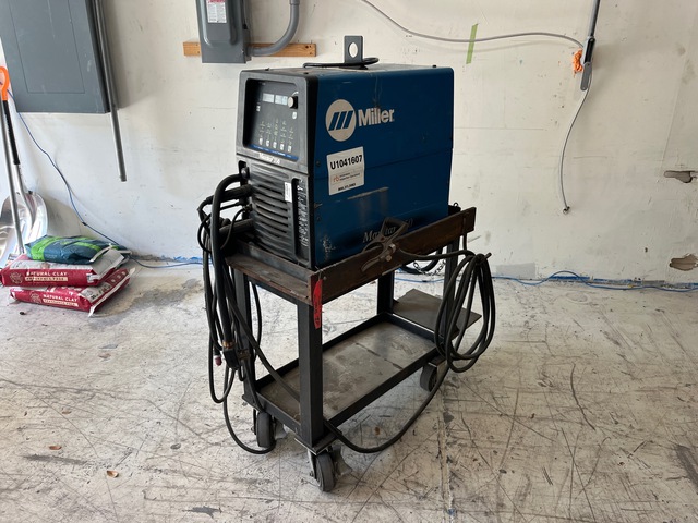 Miller Maxstar 350 350 A Multi-Process Electric Welder