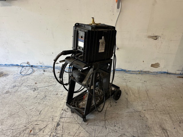 2015 Miller Multimatic 200 200 A Multi-Process Electric Welder 2015 Miller Multimatic 200 200 A Multi-Process Electric Welder