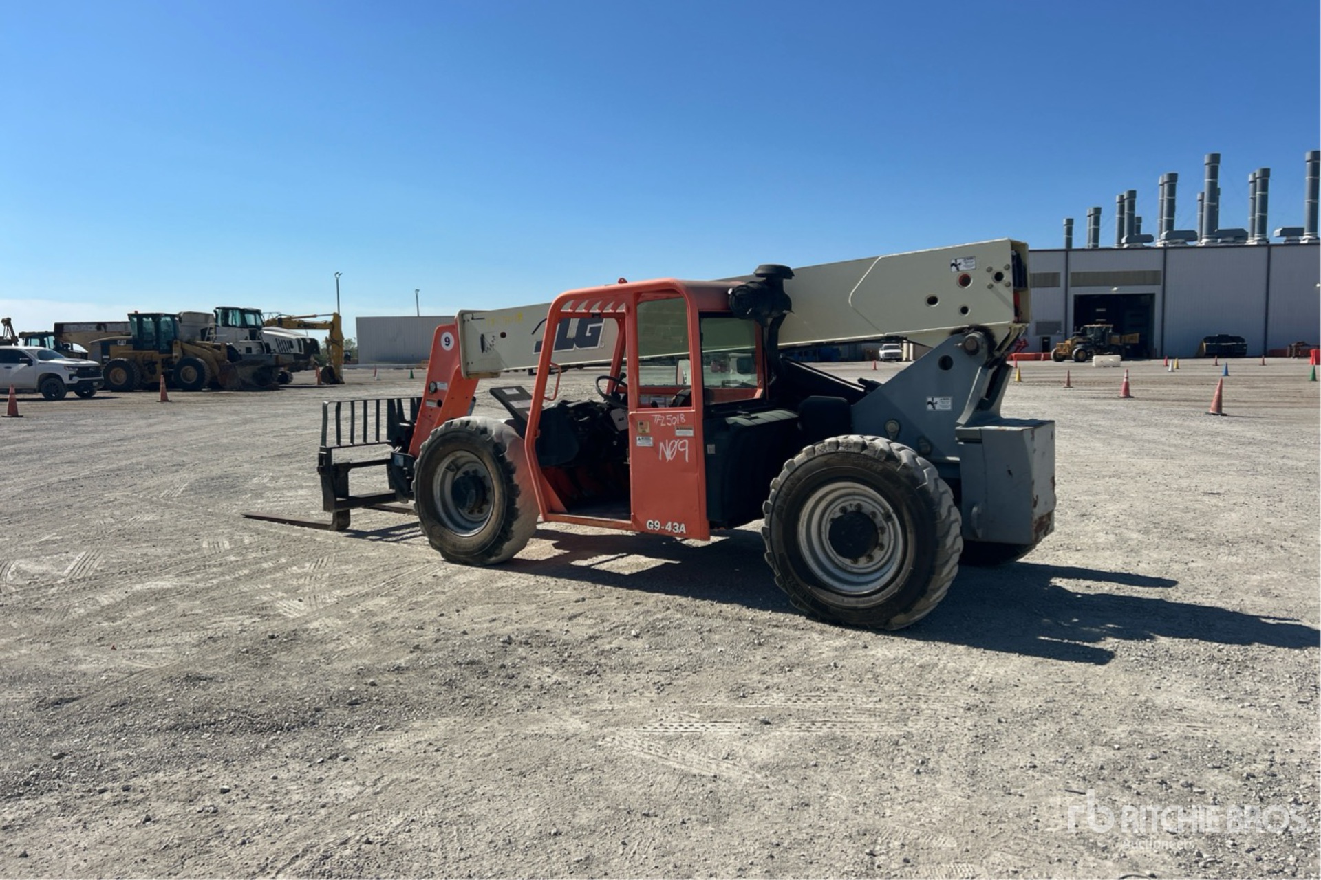 2006 JLG G9-43A