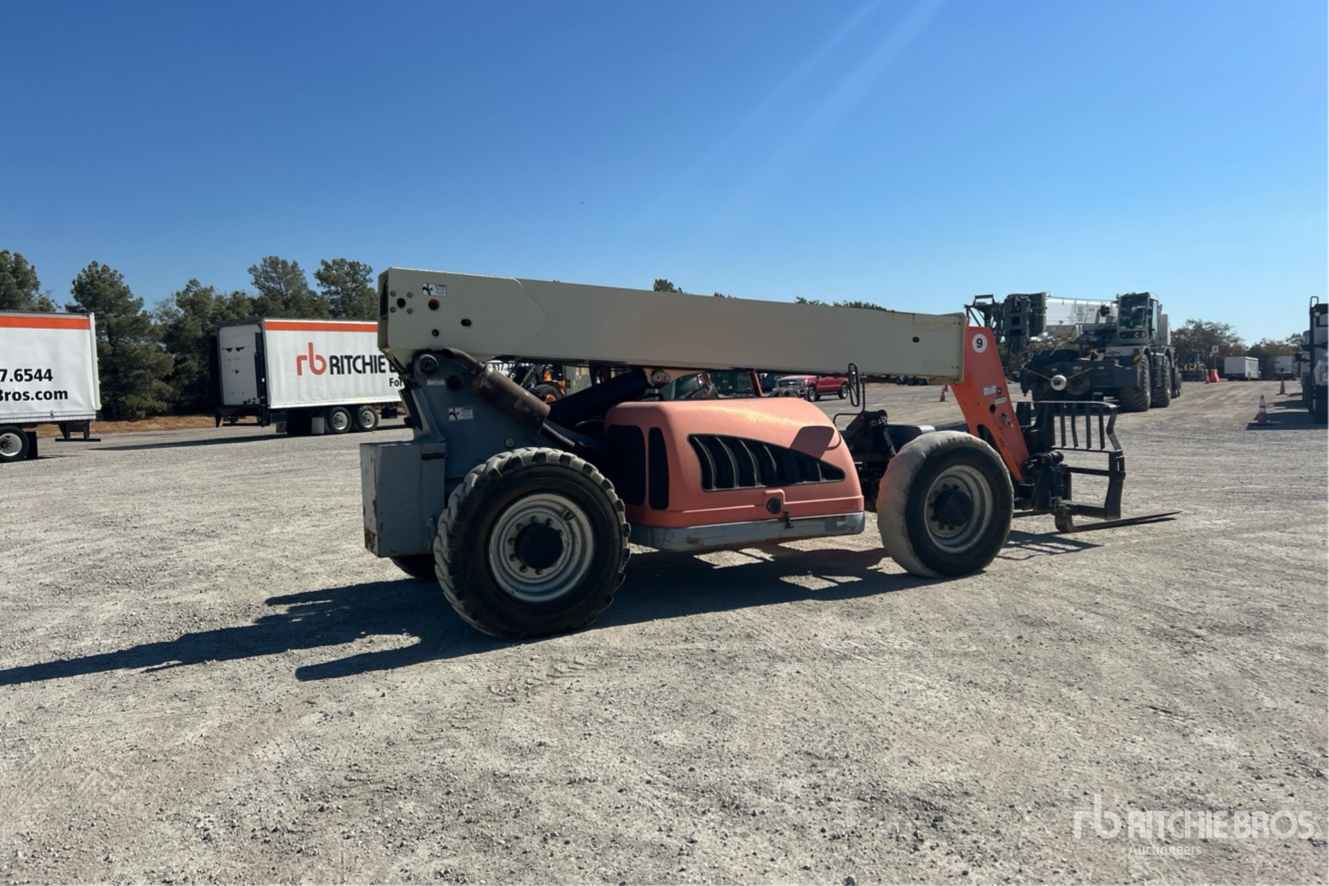 2006 JLG G9-43A