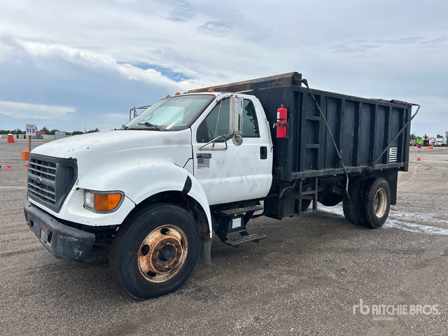 2000 Ford F-650 Xlt 4x2 S/a Dump Truck