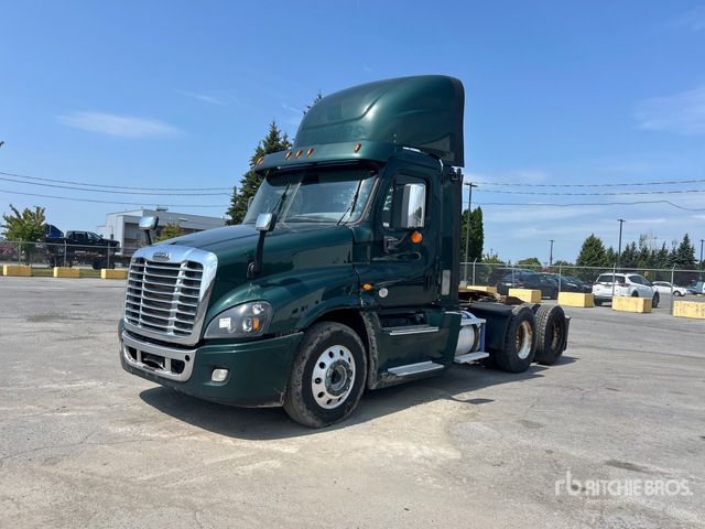 2017 Freightliner Cascadia 125 6x4 T/a Day Cab Truck Tractor
