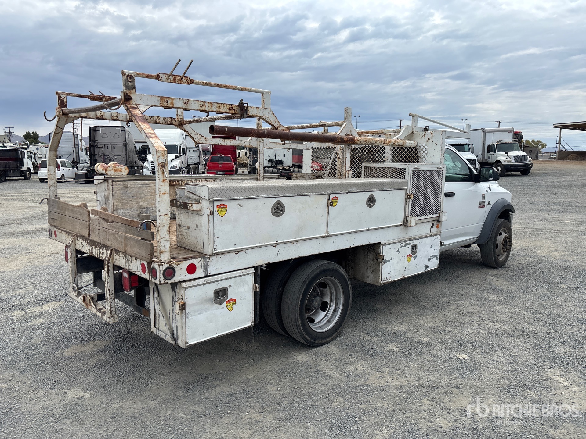 General Appearance with Picture, Right Rear Corner