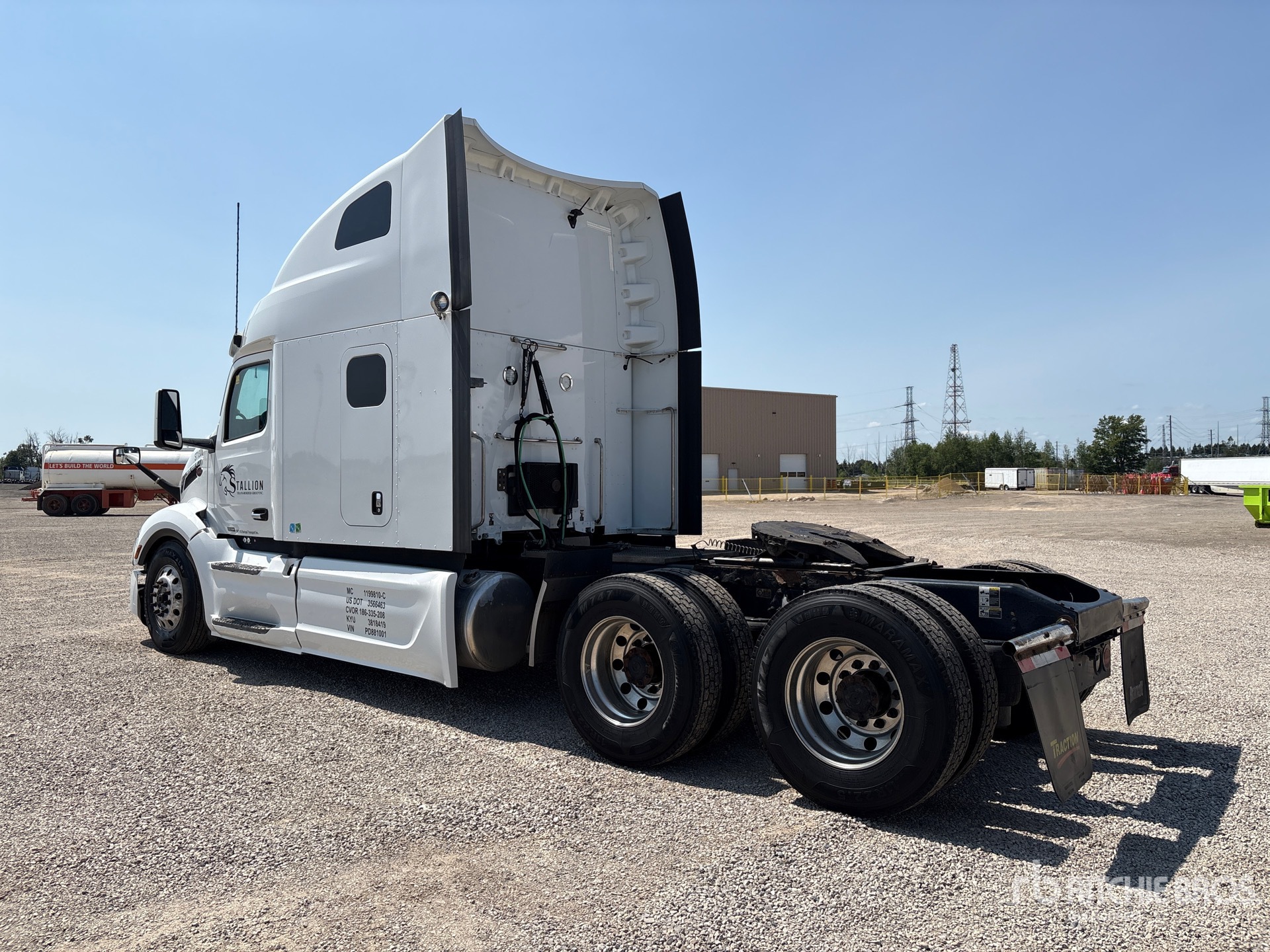 General Appearance with Picture, Left Rear Corner