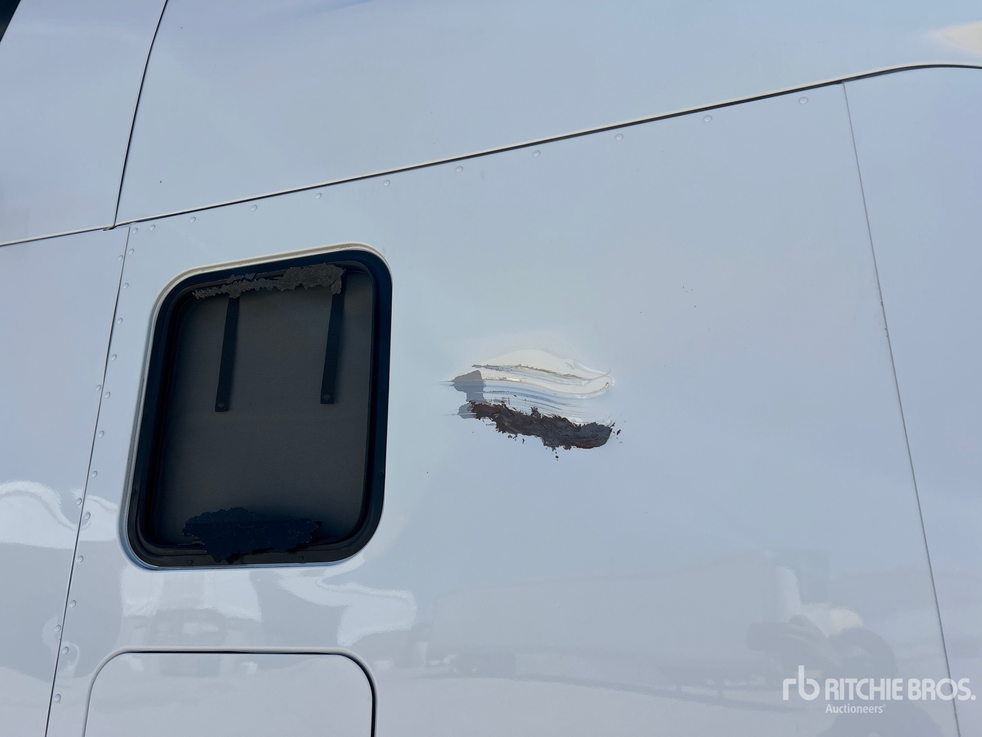 2023 Peterbilt 579