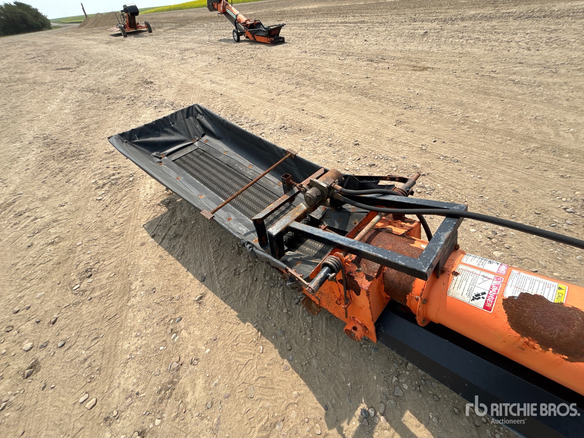 2011 Batco 1545FL