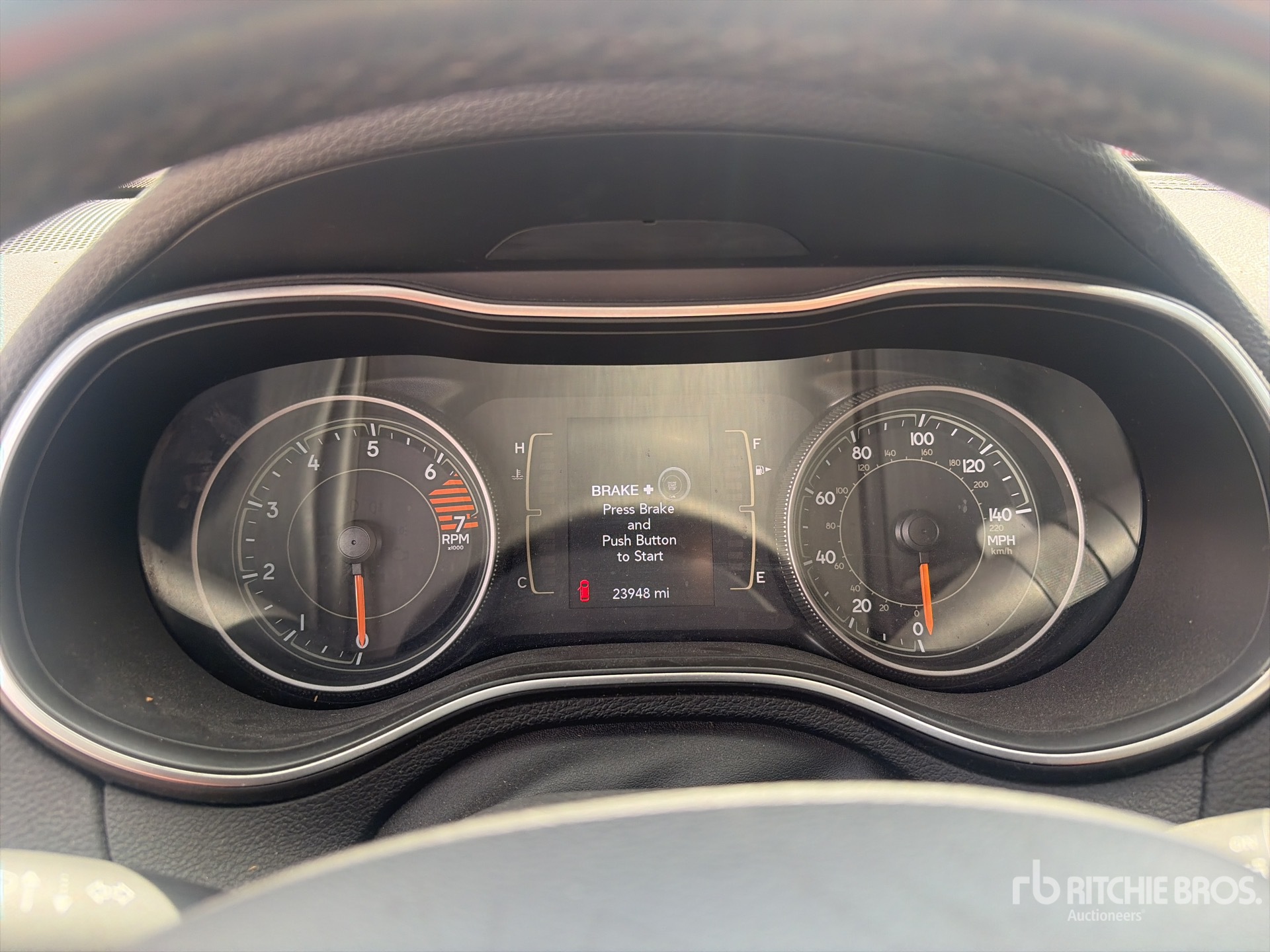 2019 Jeep CHEROKEE LATITU