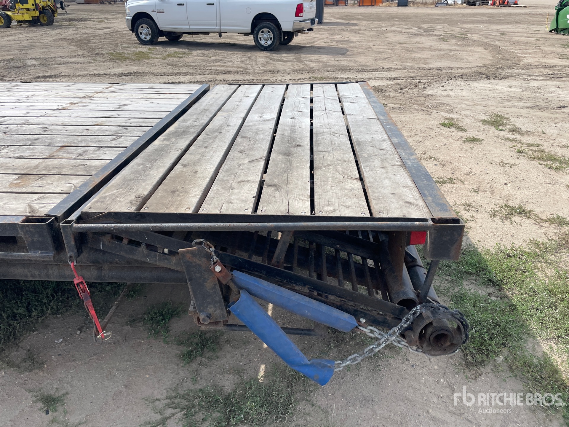 2024 Monarch 34 FT T/A GOOSENECK